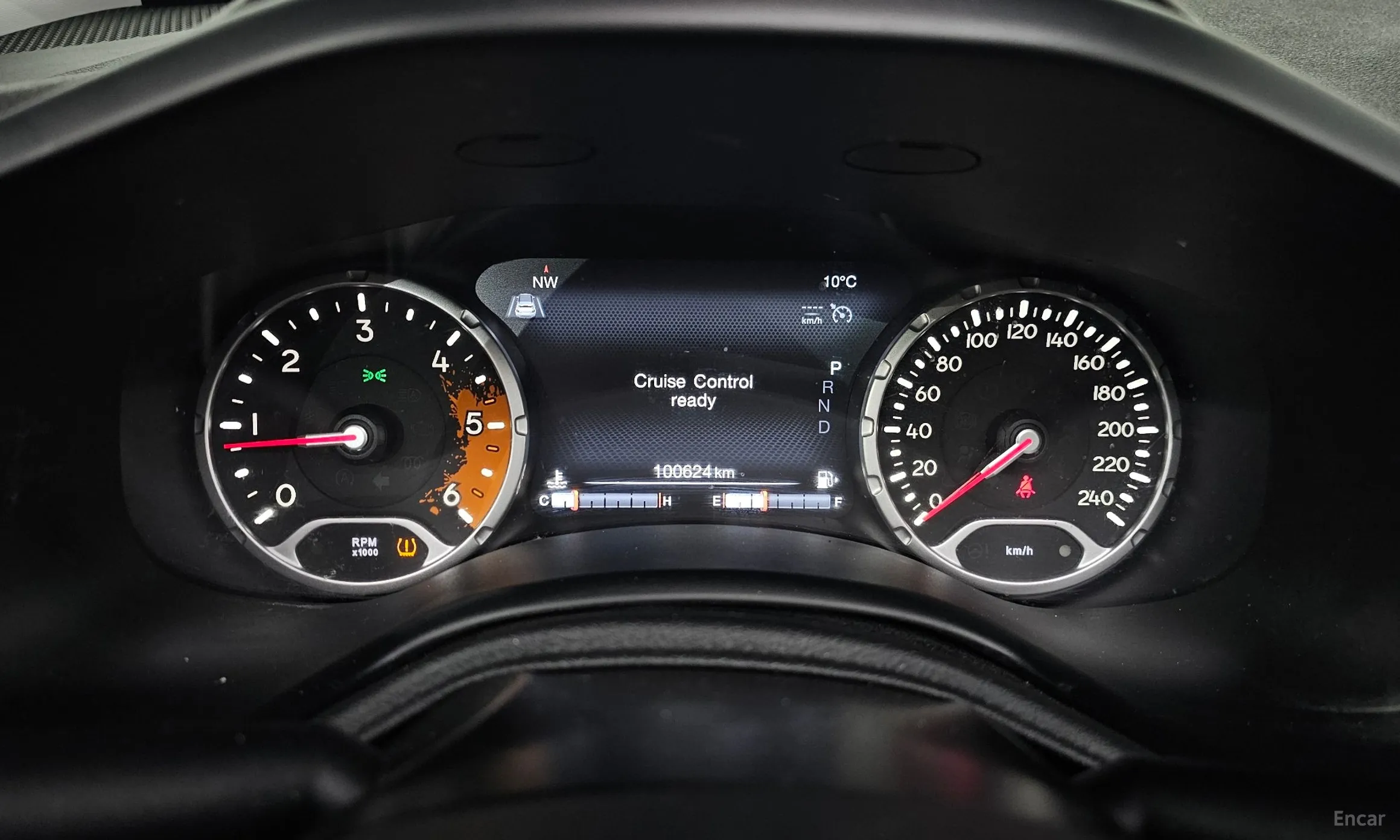 Jeep Renegade превью 8