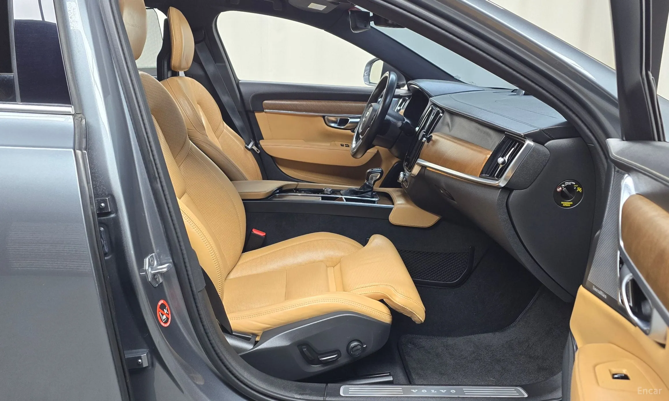 Volvo S90 превью 10