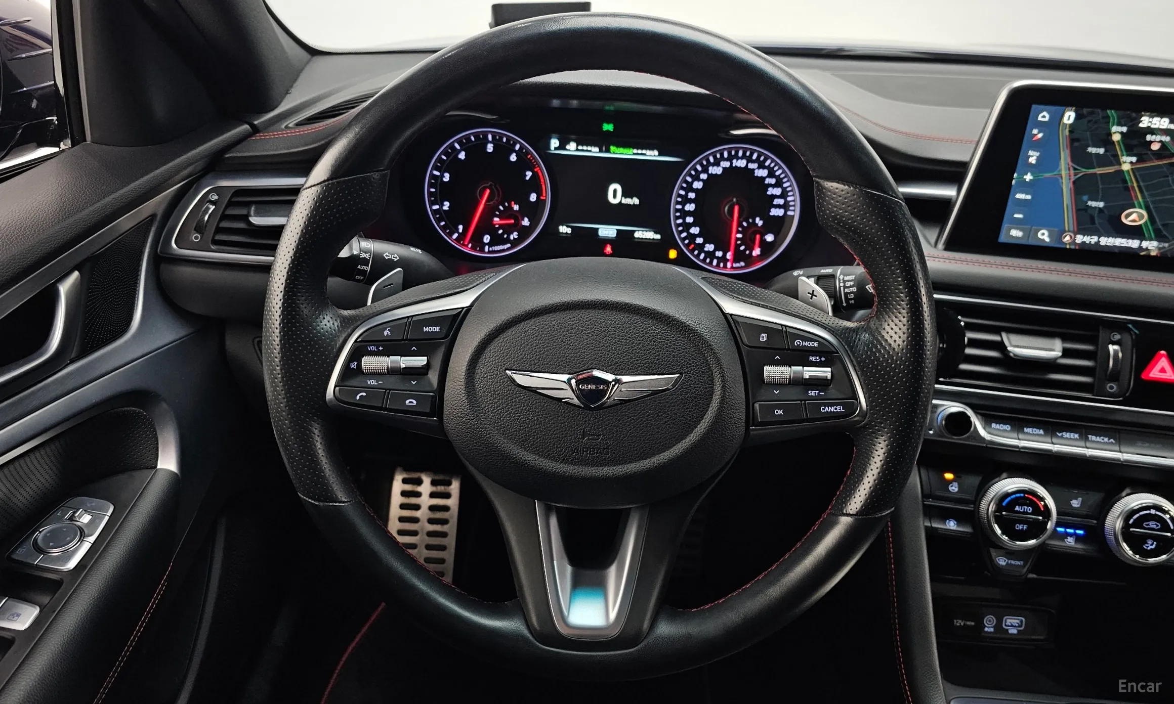 Genesis G70 превью 13