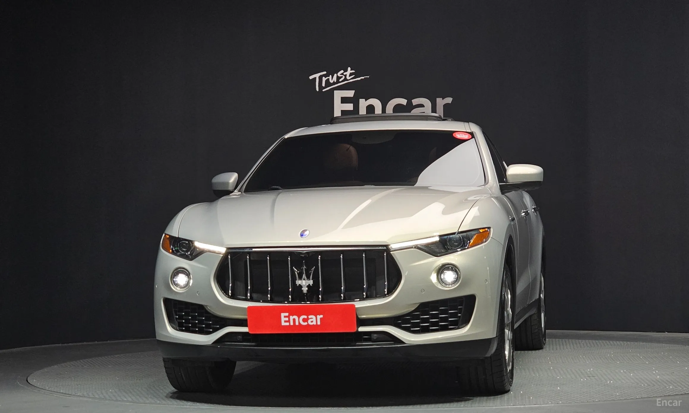 Maserati Levante превью 3