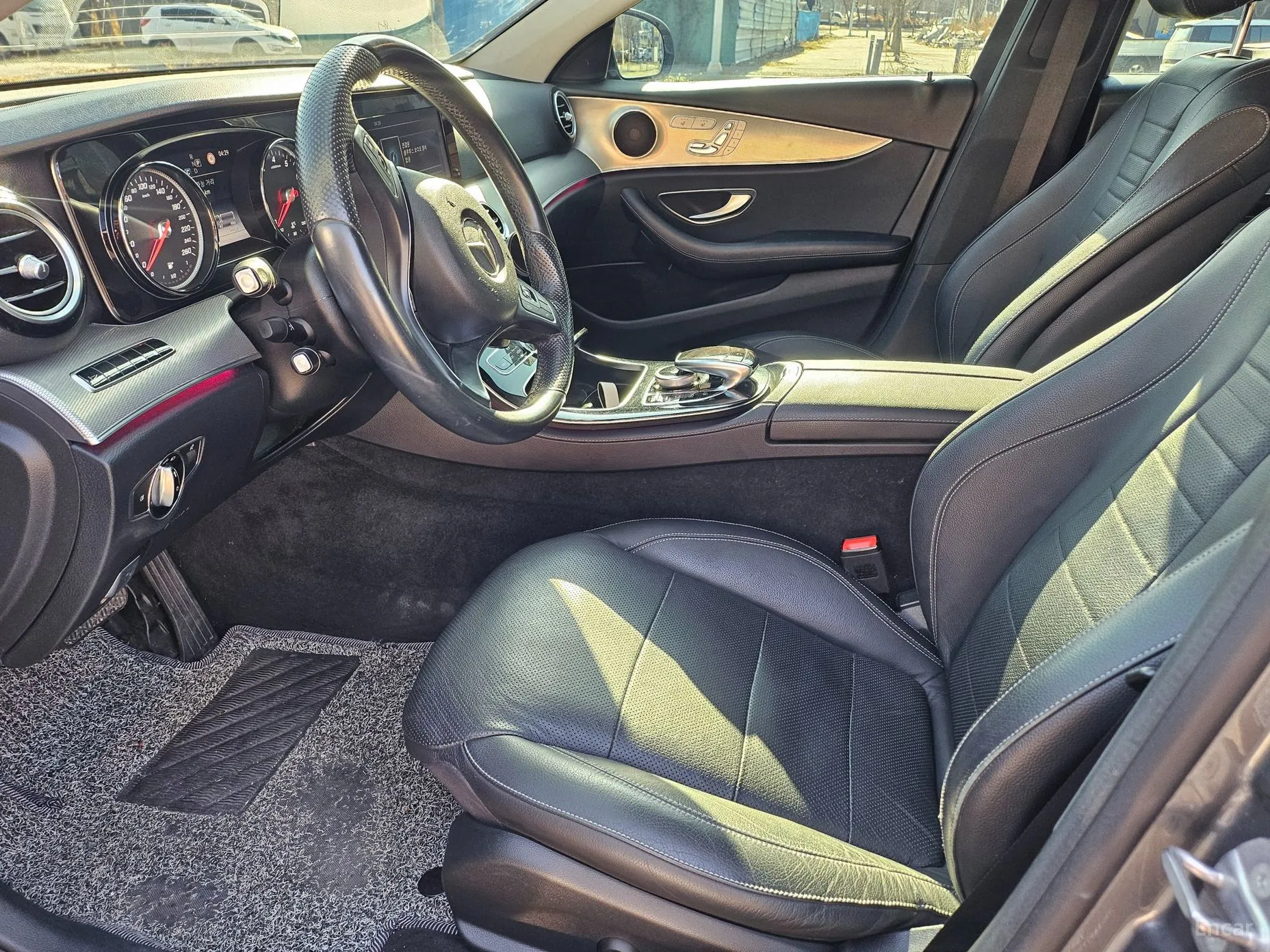 Mercedes Benz E-Class W213 превью 9