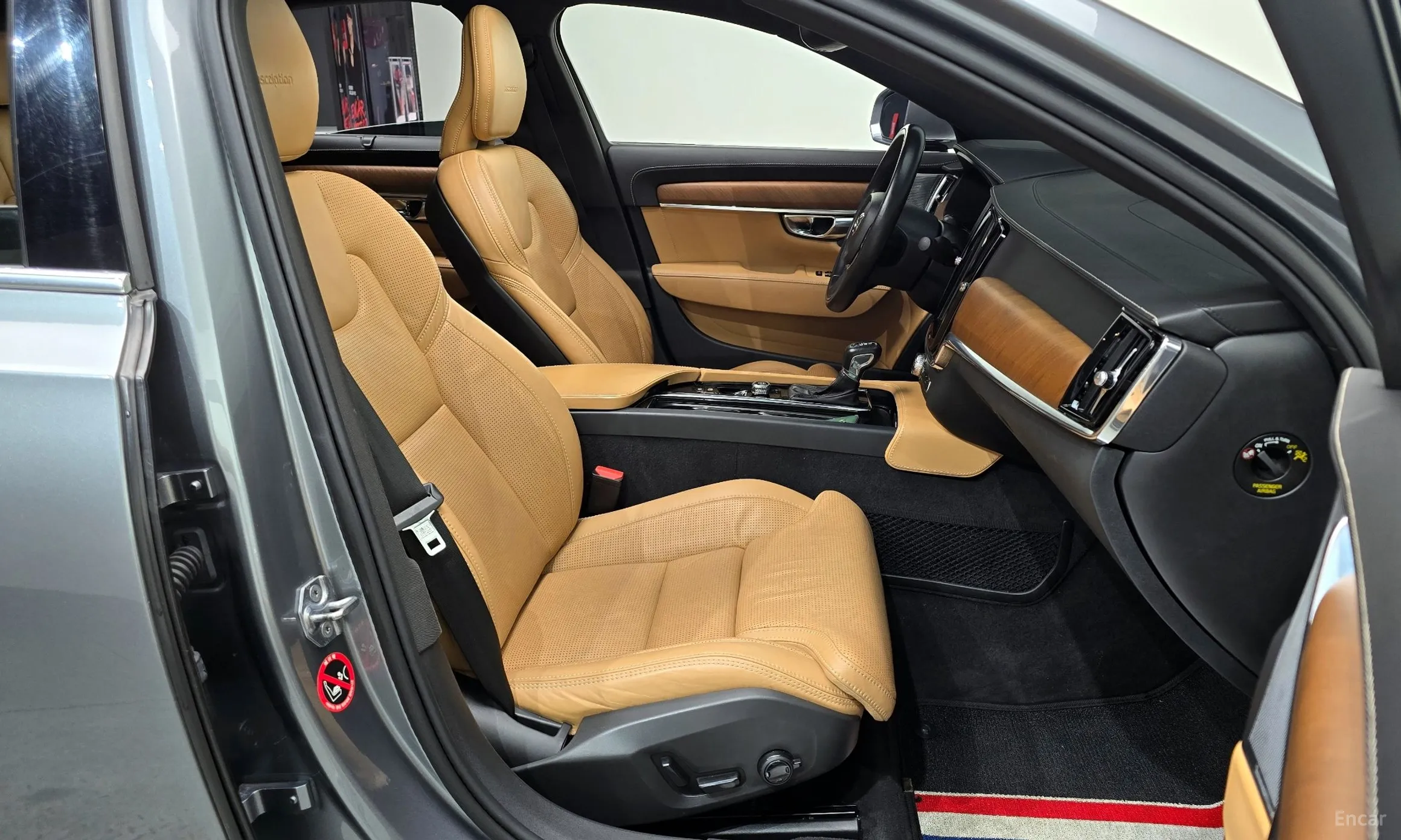 Volvo S90 превью 12