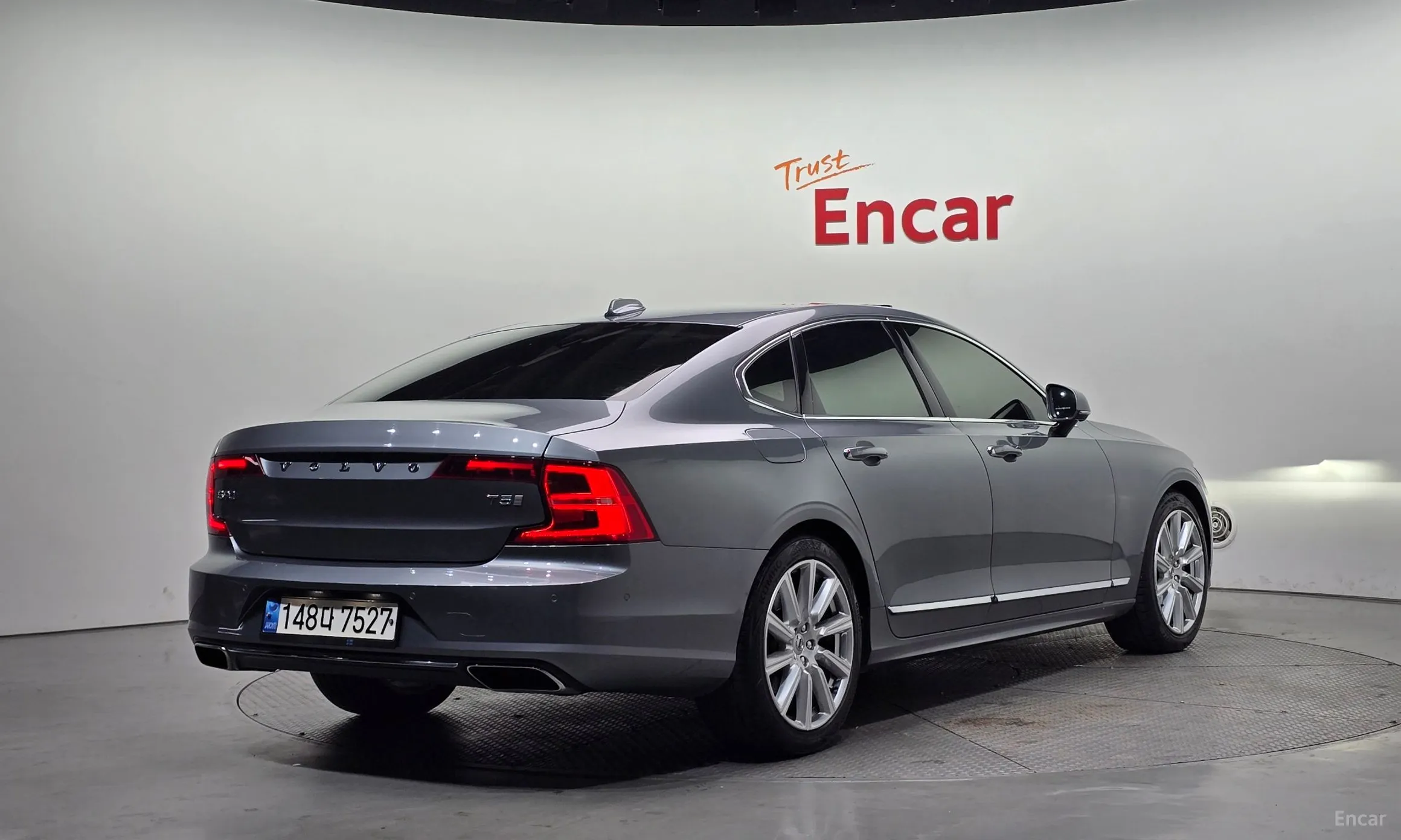 Volvo S90