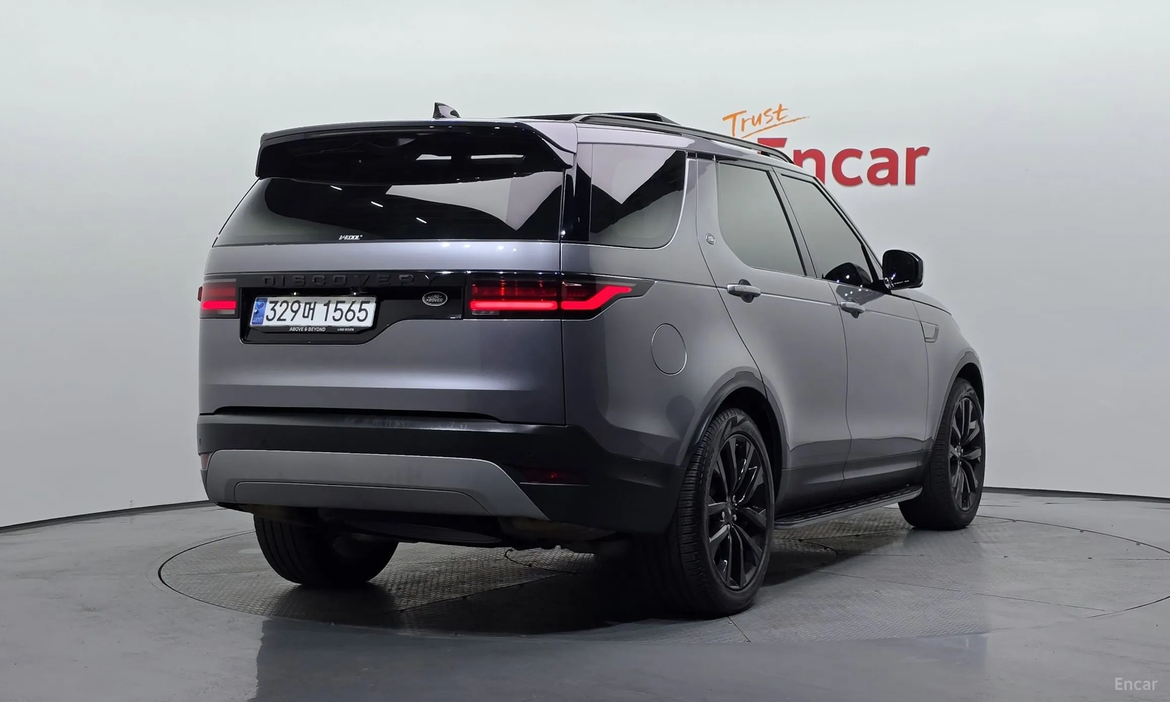 Land Rover Discovery 5 превью 2