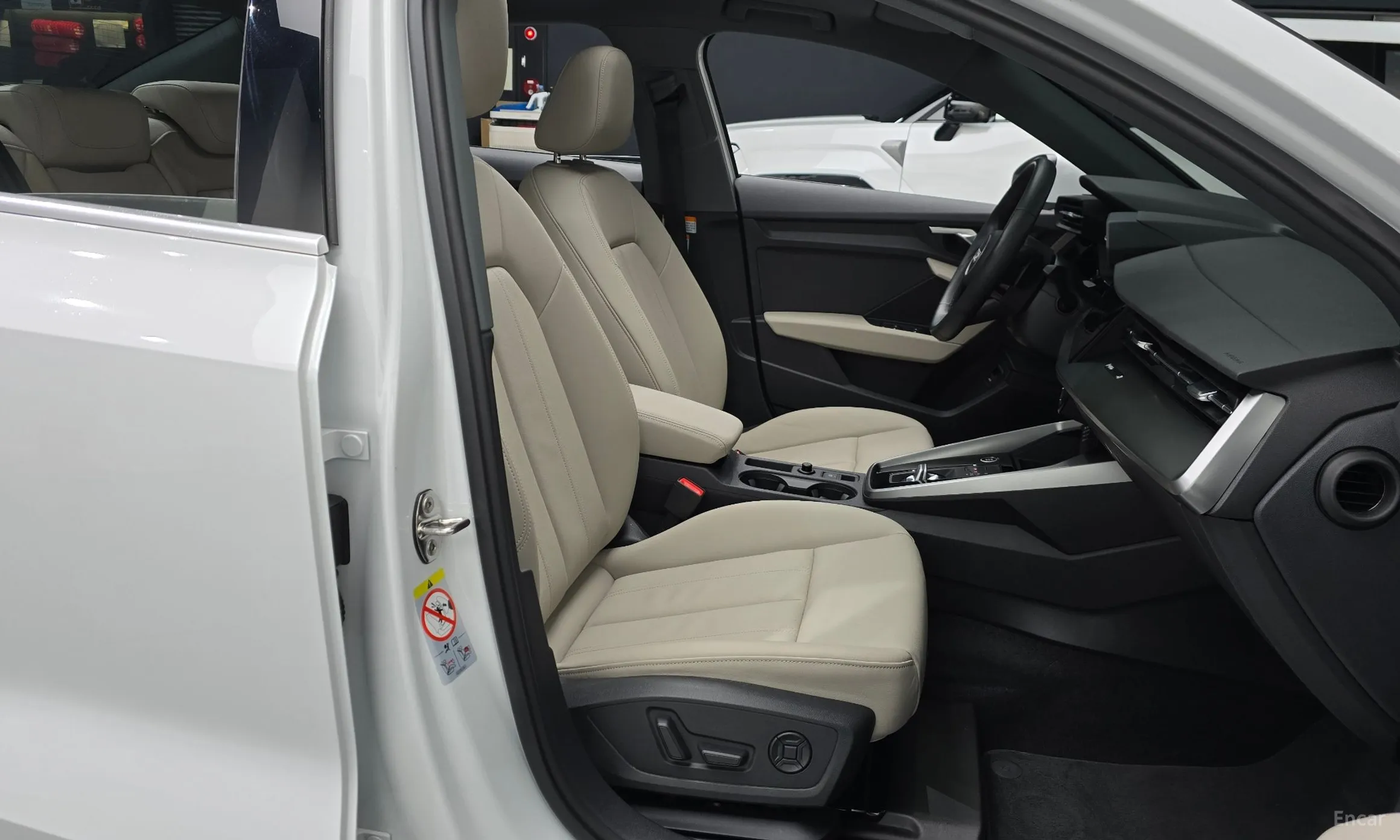 Audi A3 (8Y) превью 10