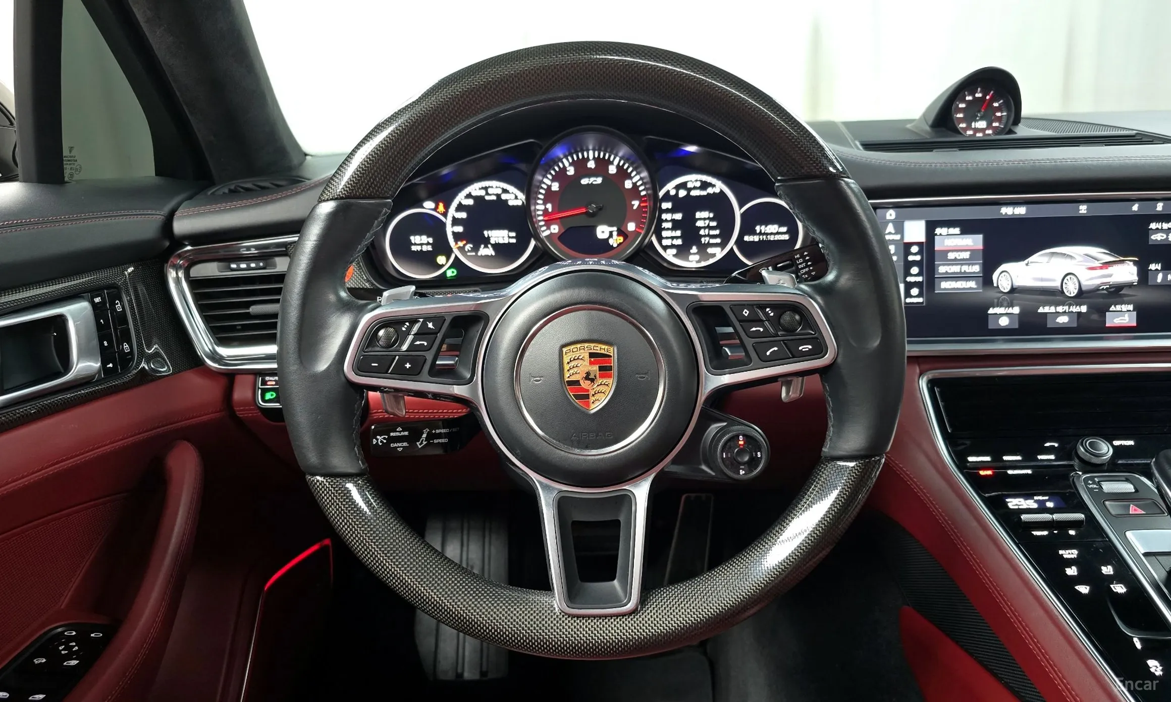 Porsche Panamera (971) превью 13
