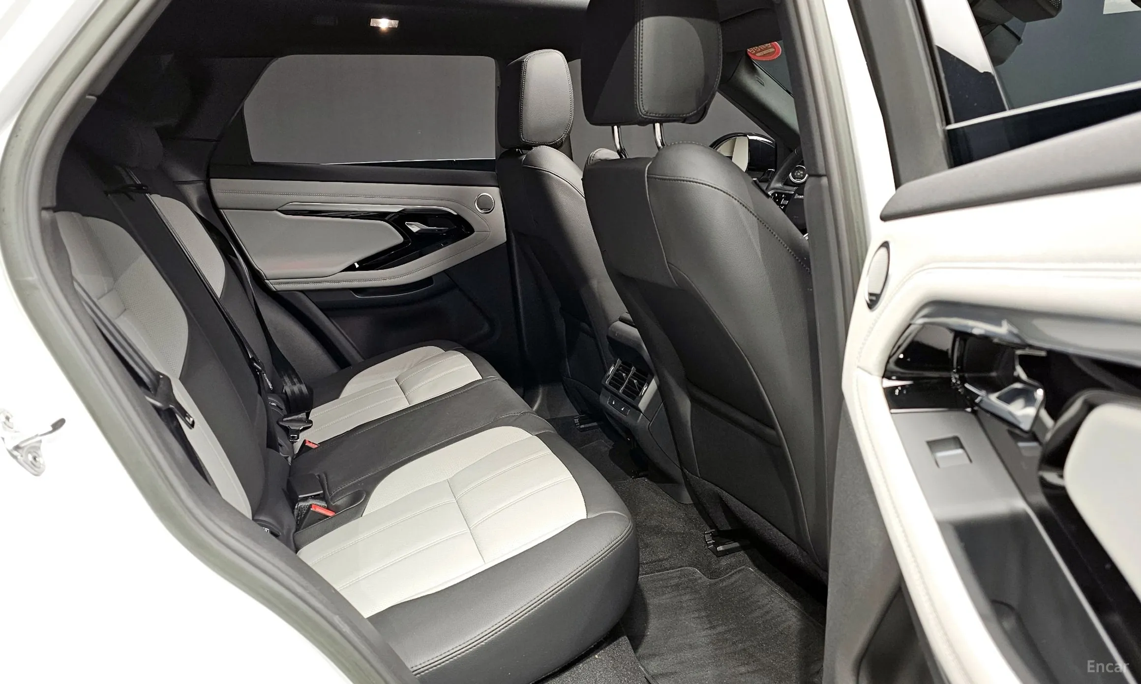 Land Rover Range Rover Evoque 2nd Generation превью 11