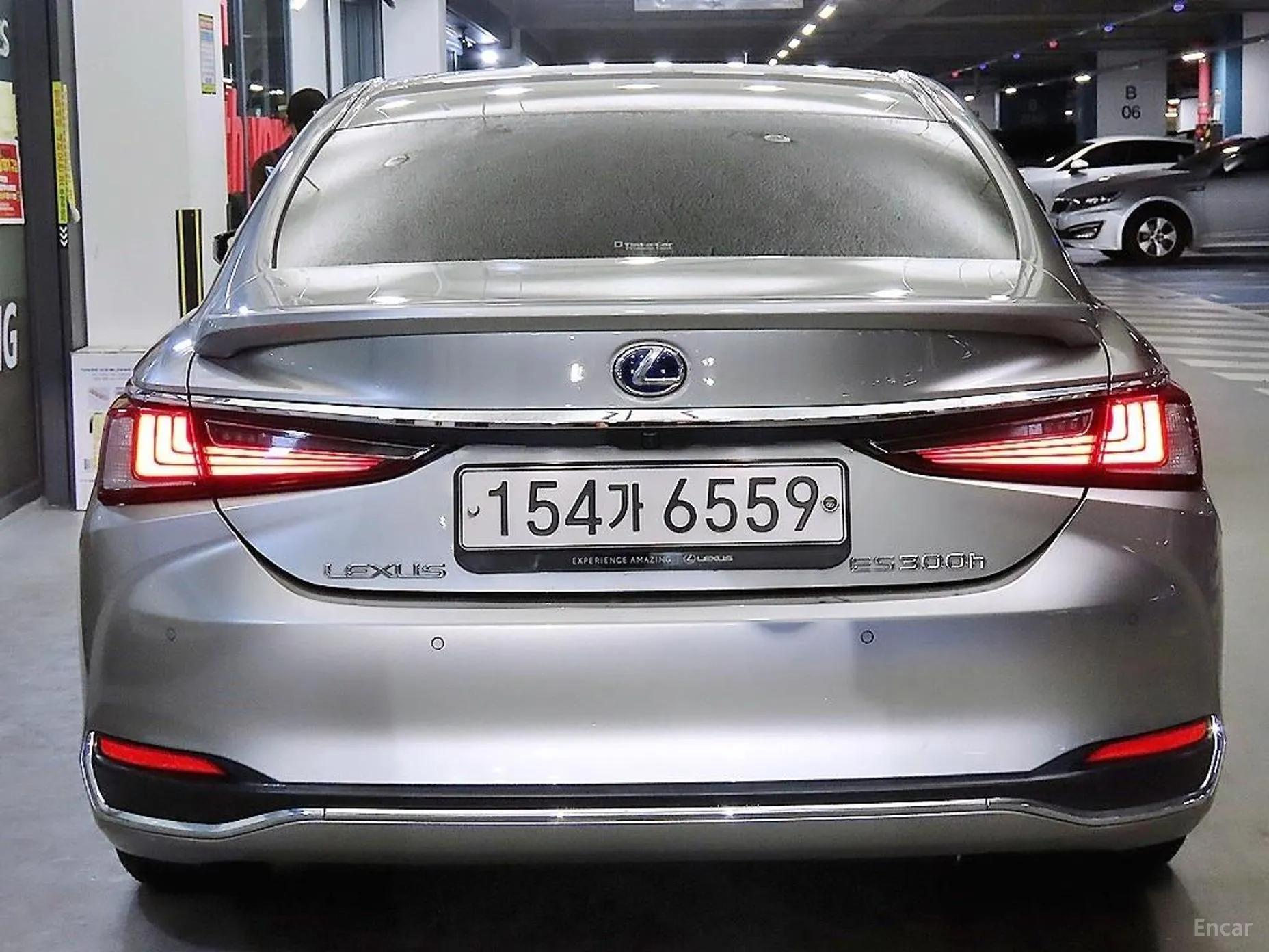 Lexus ES300h 7th Generation превью 4