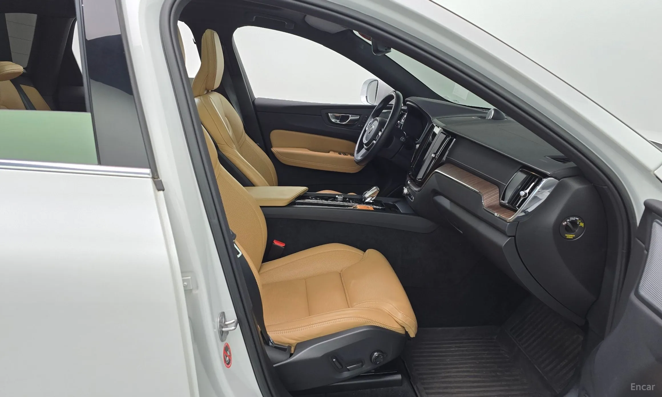 Volvo XC60 Gen 2 превью 11
