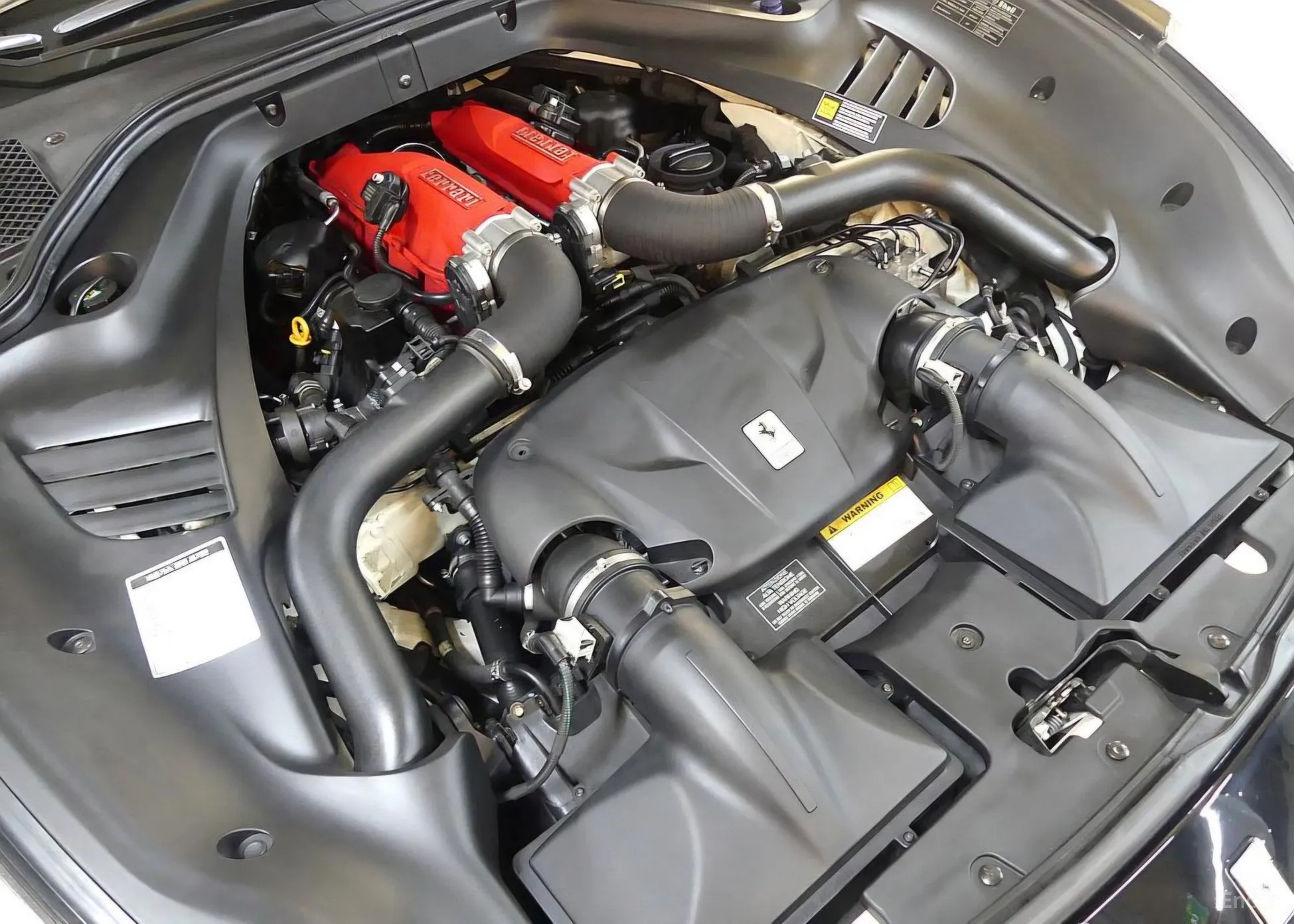 Ferrari California превью 6