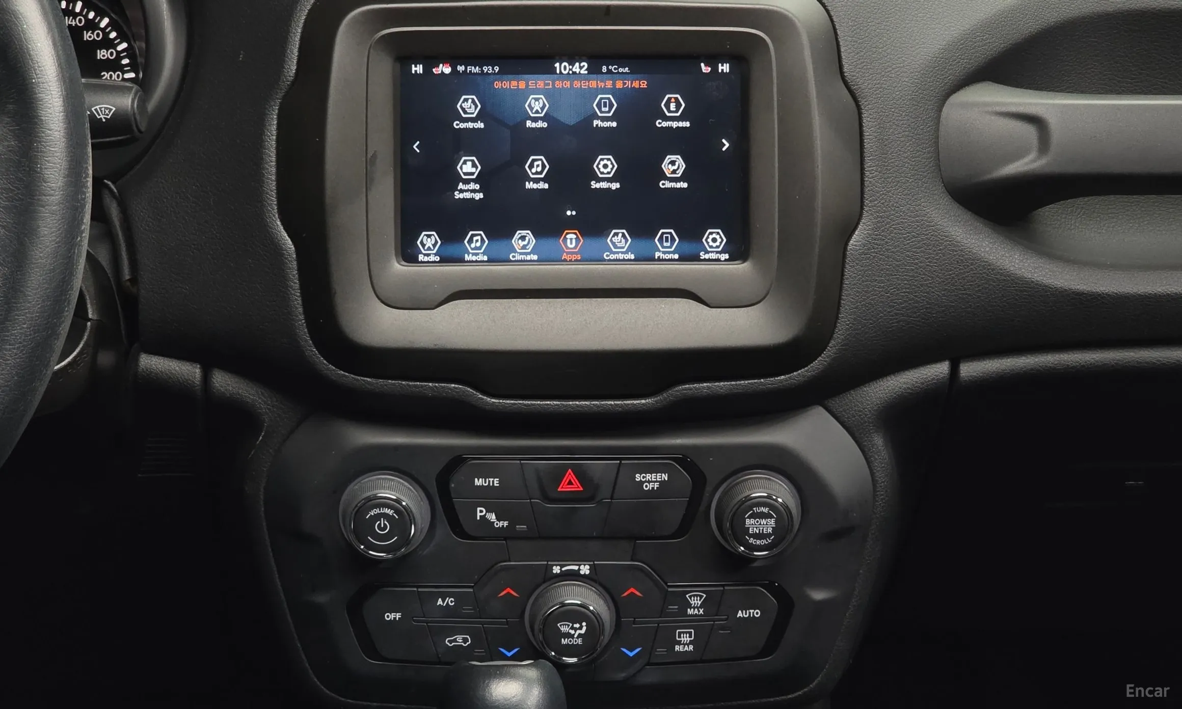 Jeep Renegade превью 14