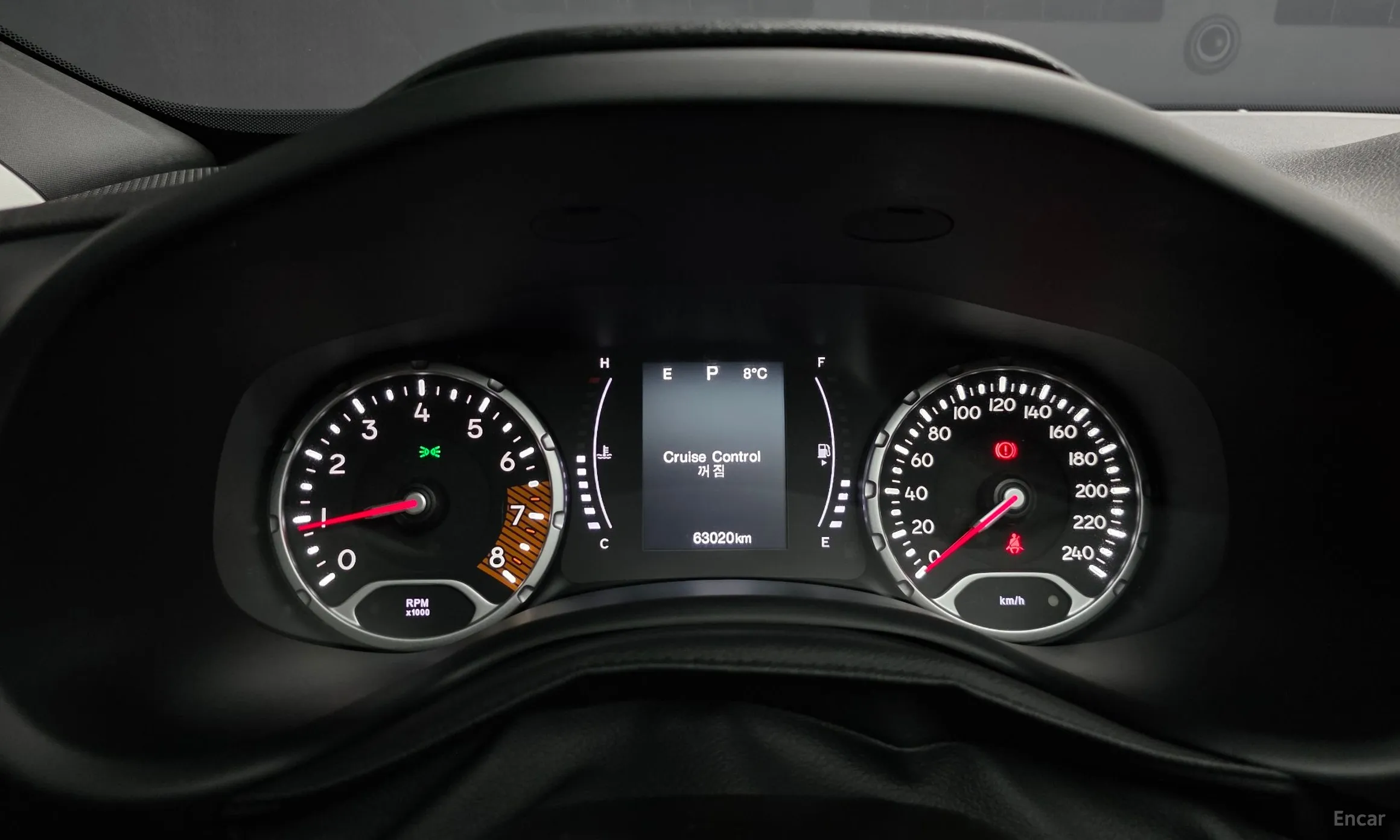 Jeep Renegade превью 8