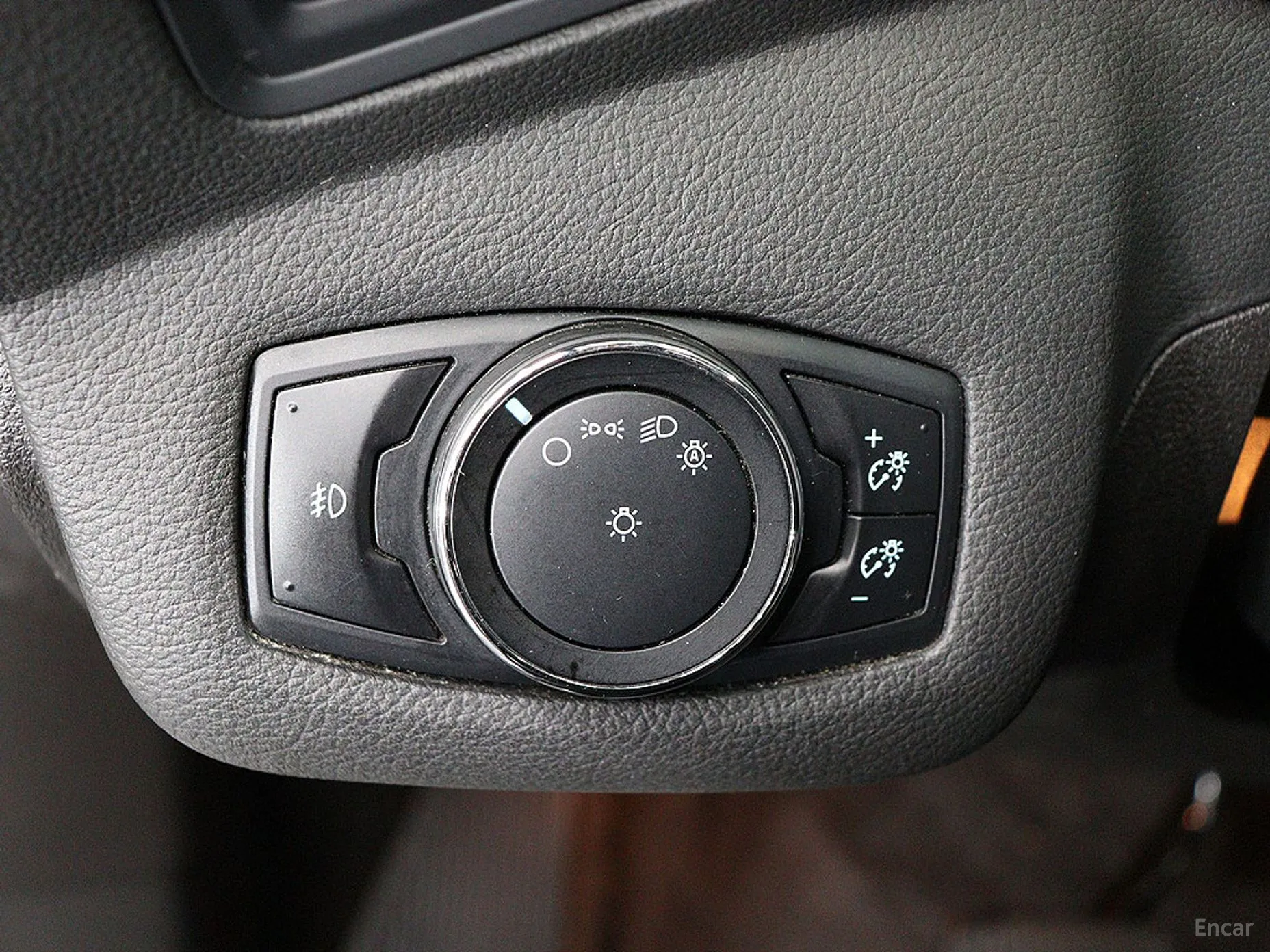 Ford Escape превью 12
