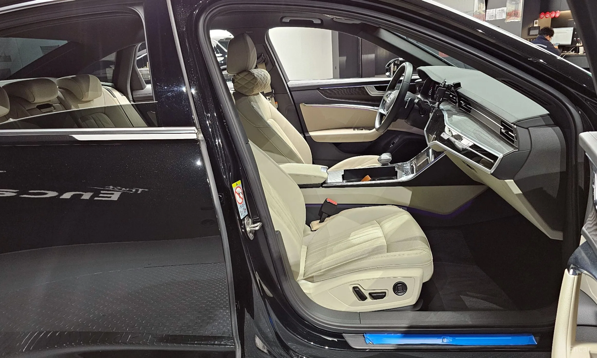 Audi A6 (C8) превью 10