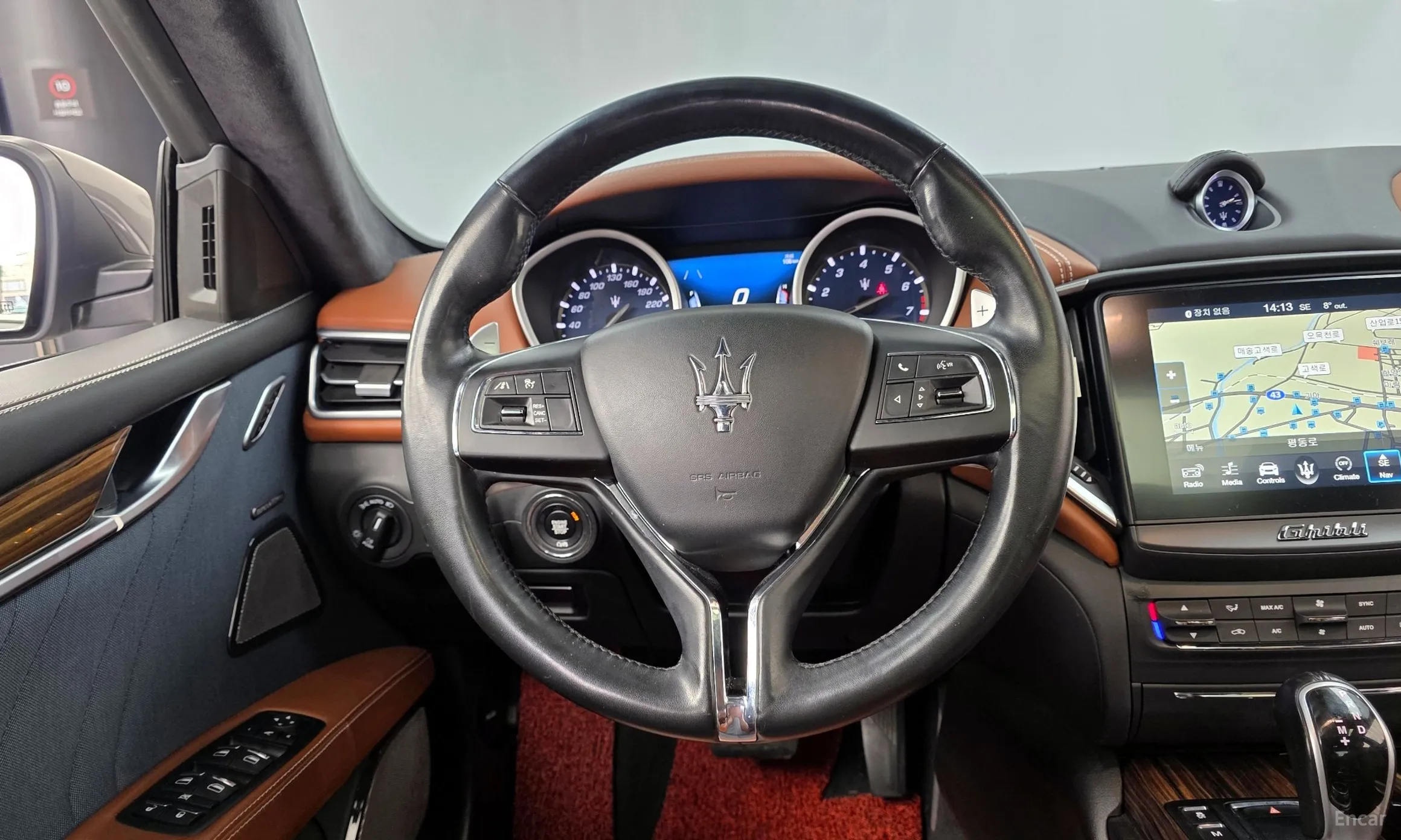 Maserati Ghibli превью 13