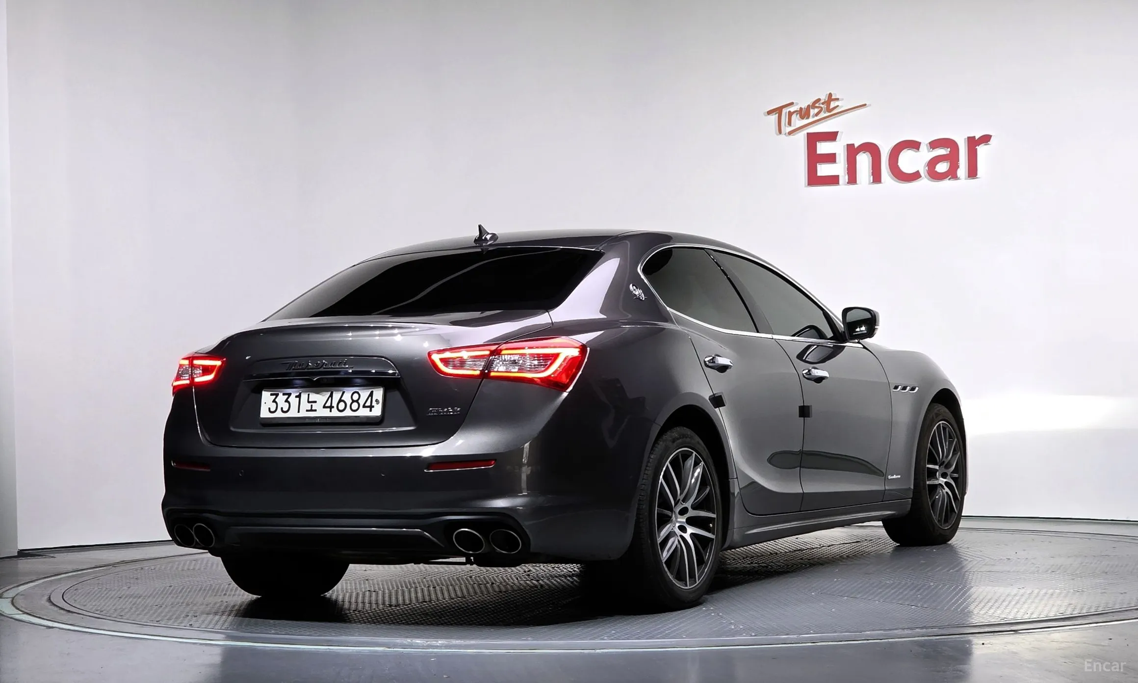 Maserati Ghibli превью 2