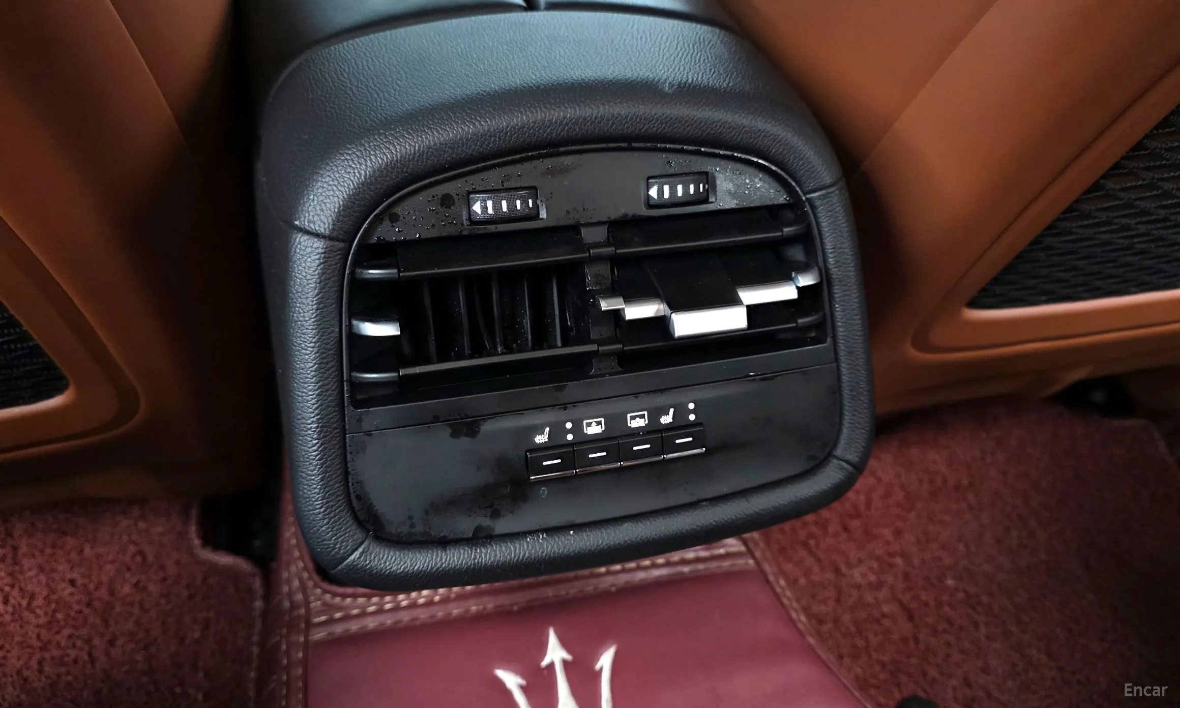 Maserati Ghibli превью 19