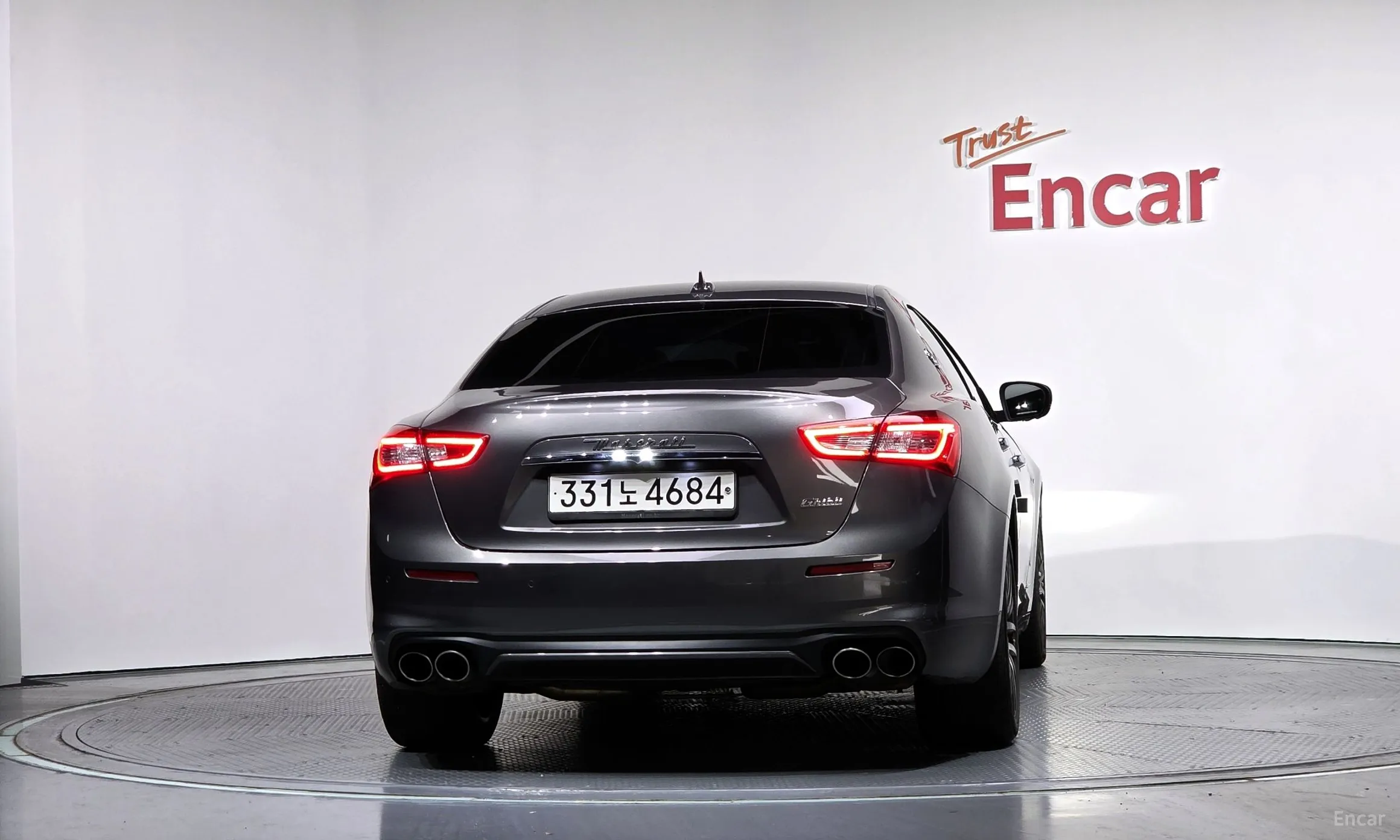 Maserati Ghibli превью 4