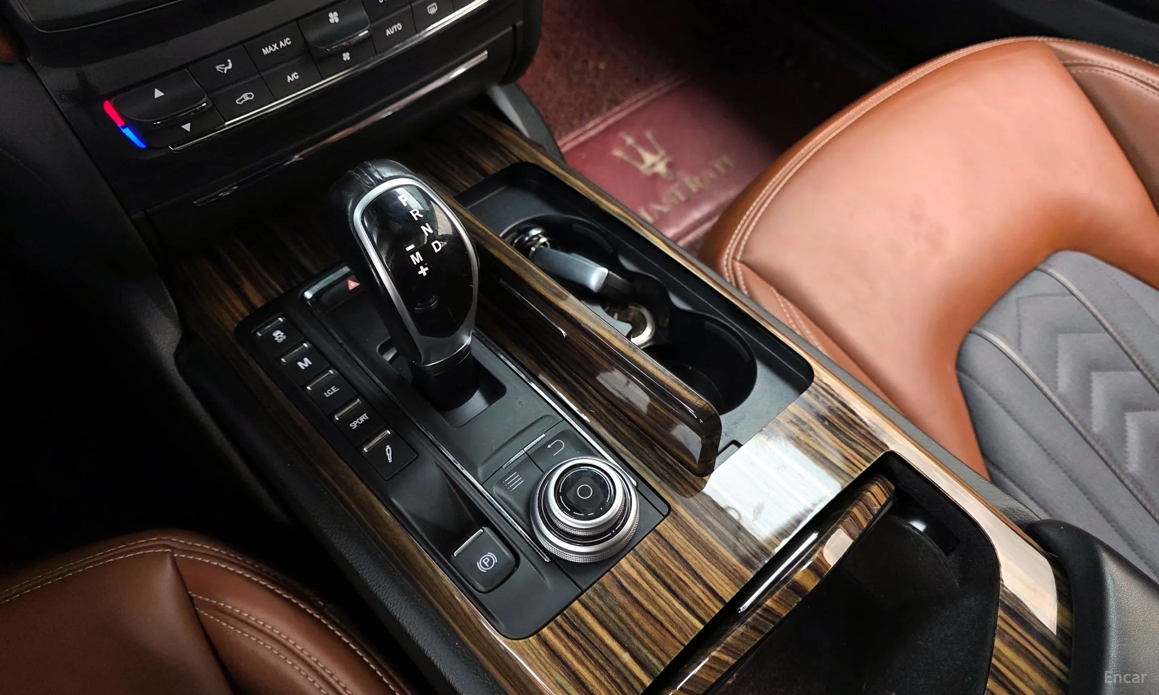 Maserati Ghibli превью 9
