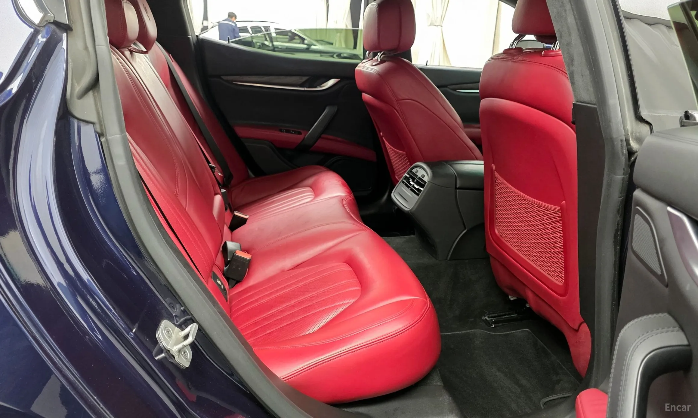 Maserati Ghibli превью 12