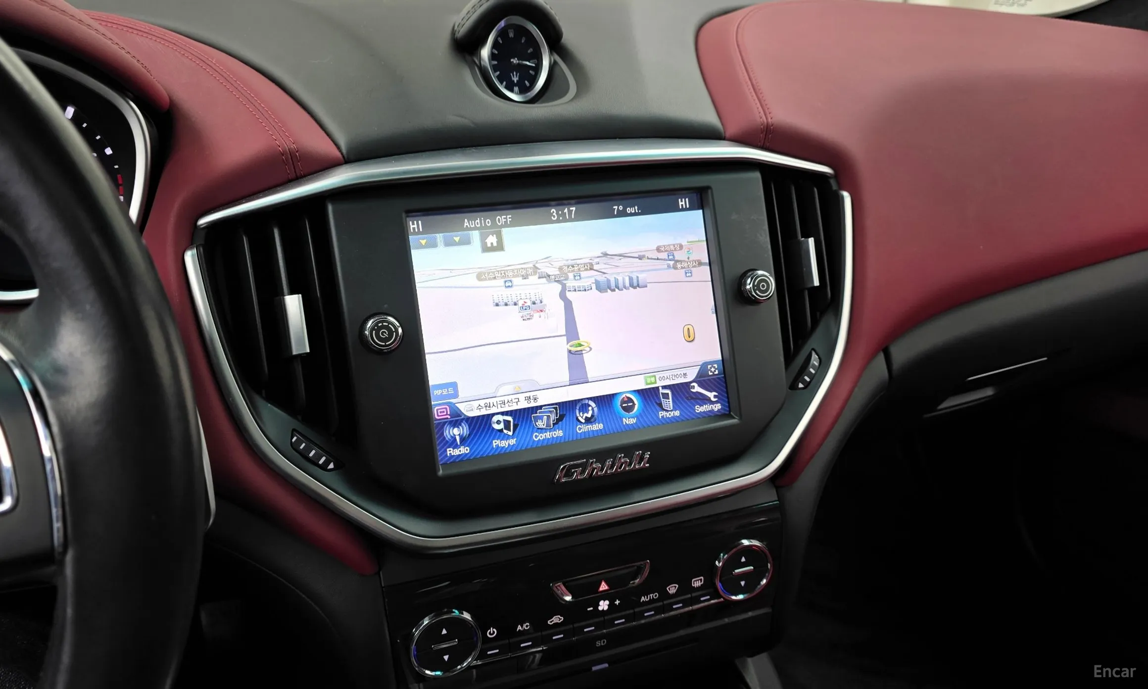 Maserati Ghibli превью 14