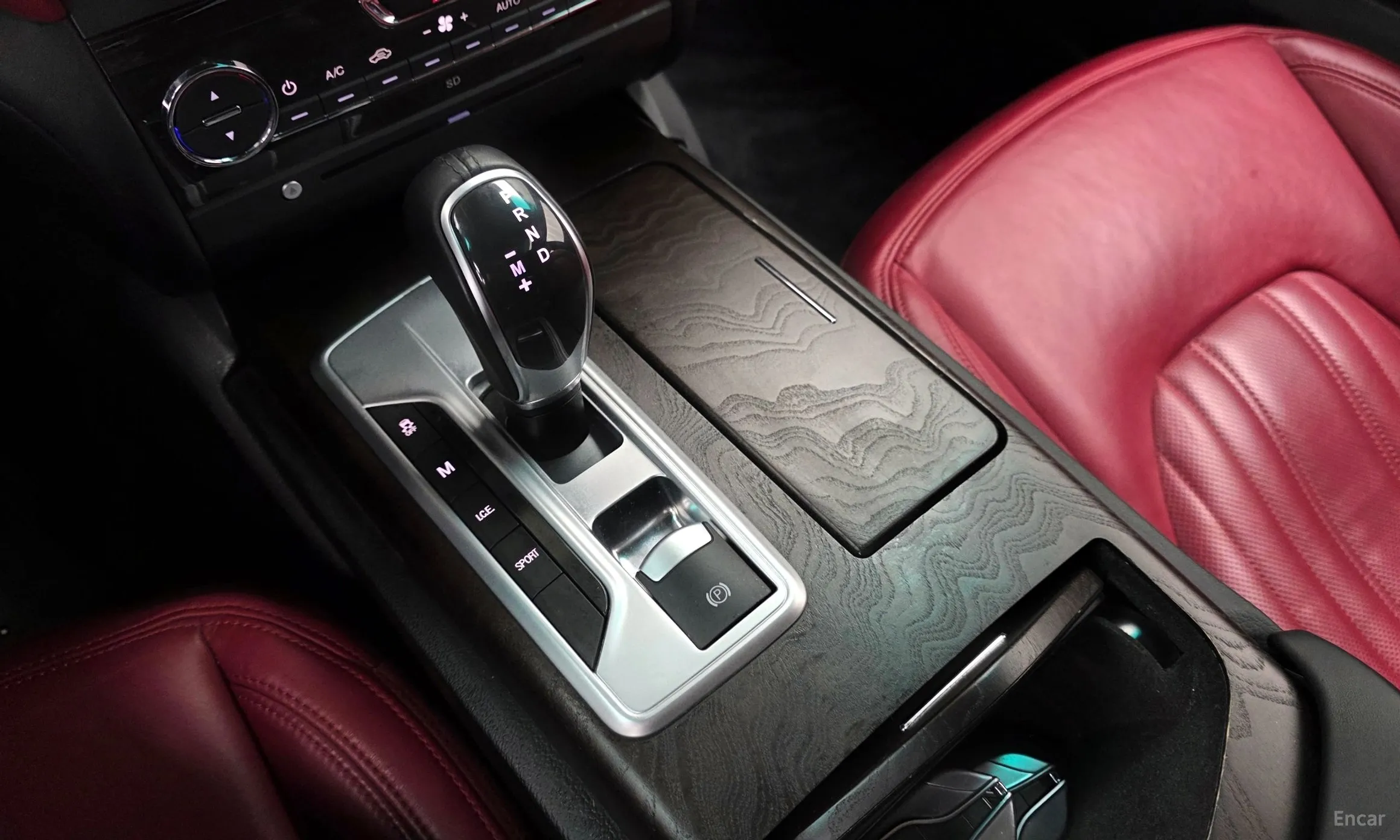Maserati Ghibli превью 9