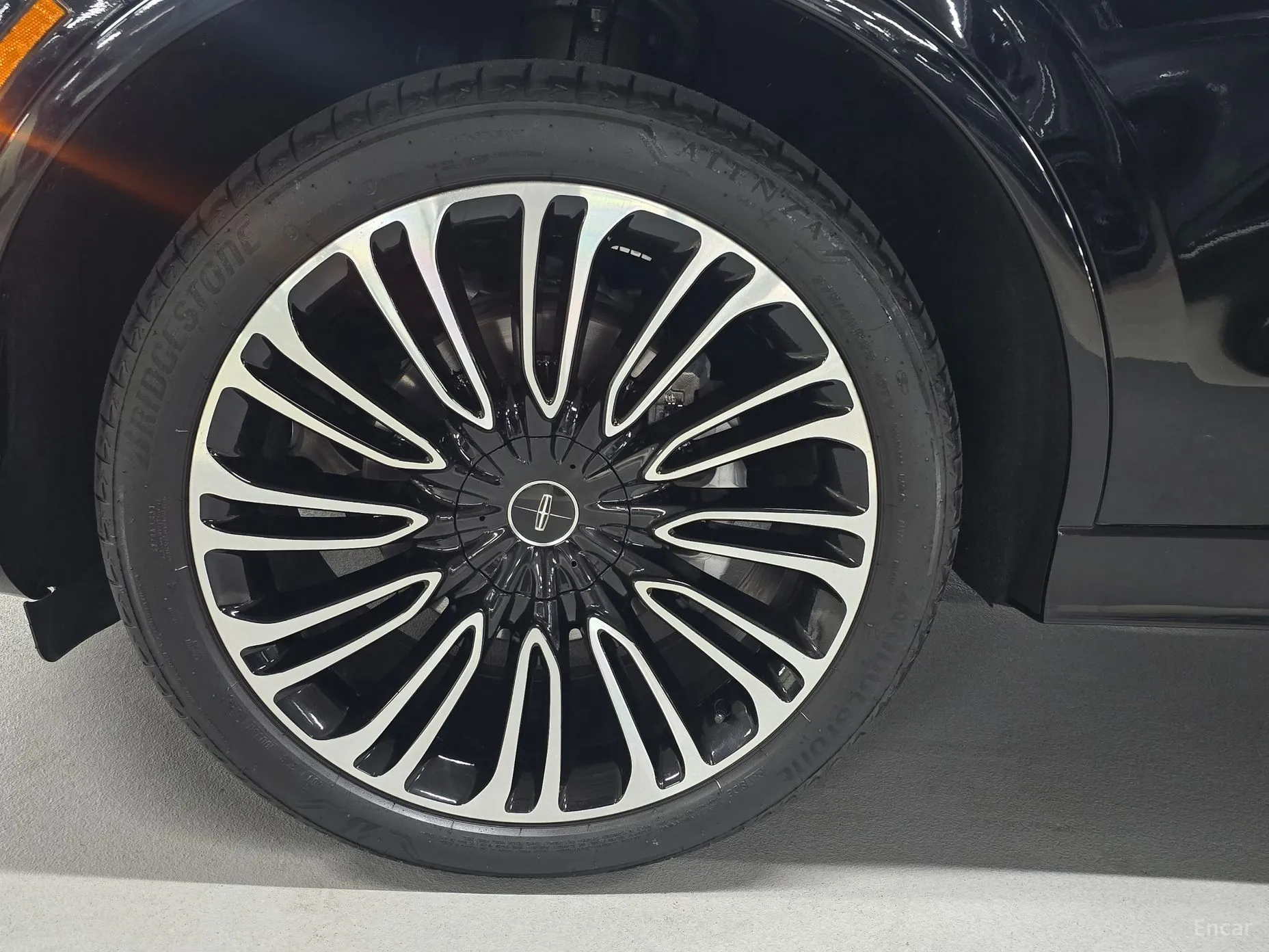 Lincoln Aviator 2nd Generation превью 5
