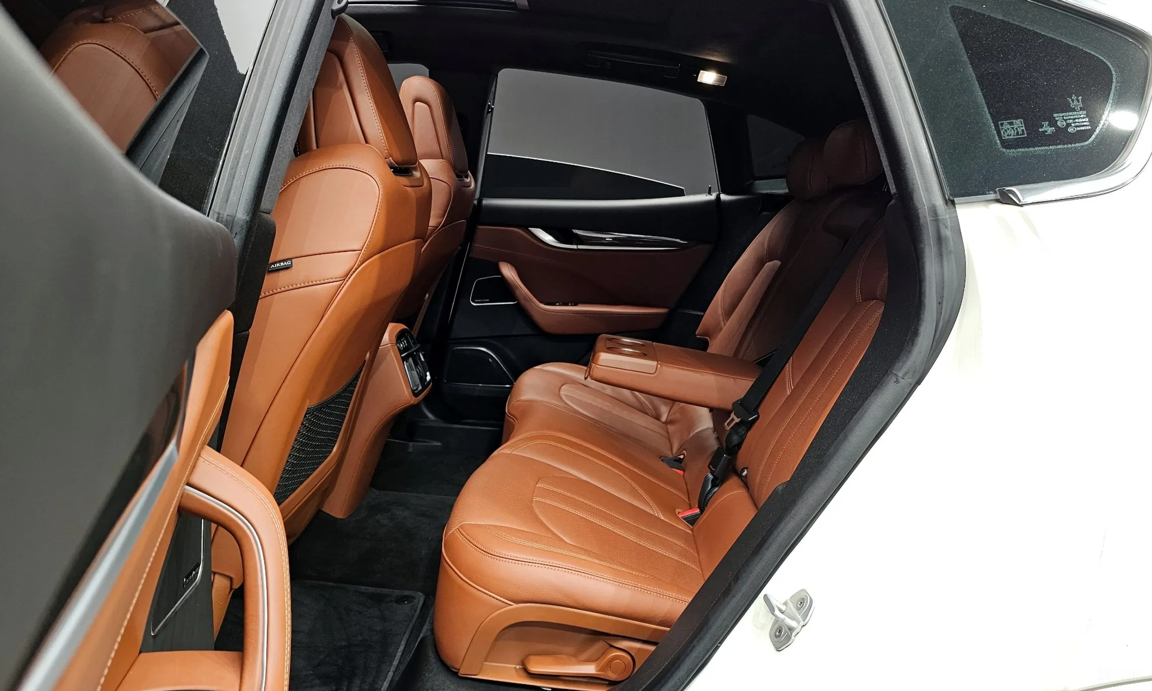 Maserati Levante превью 12