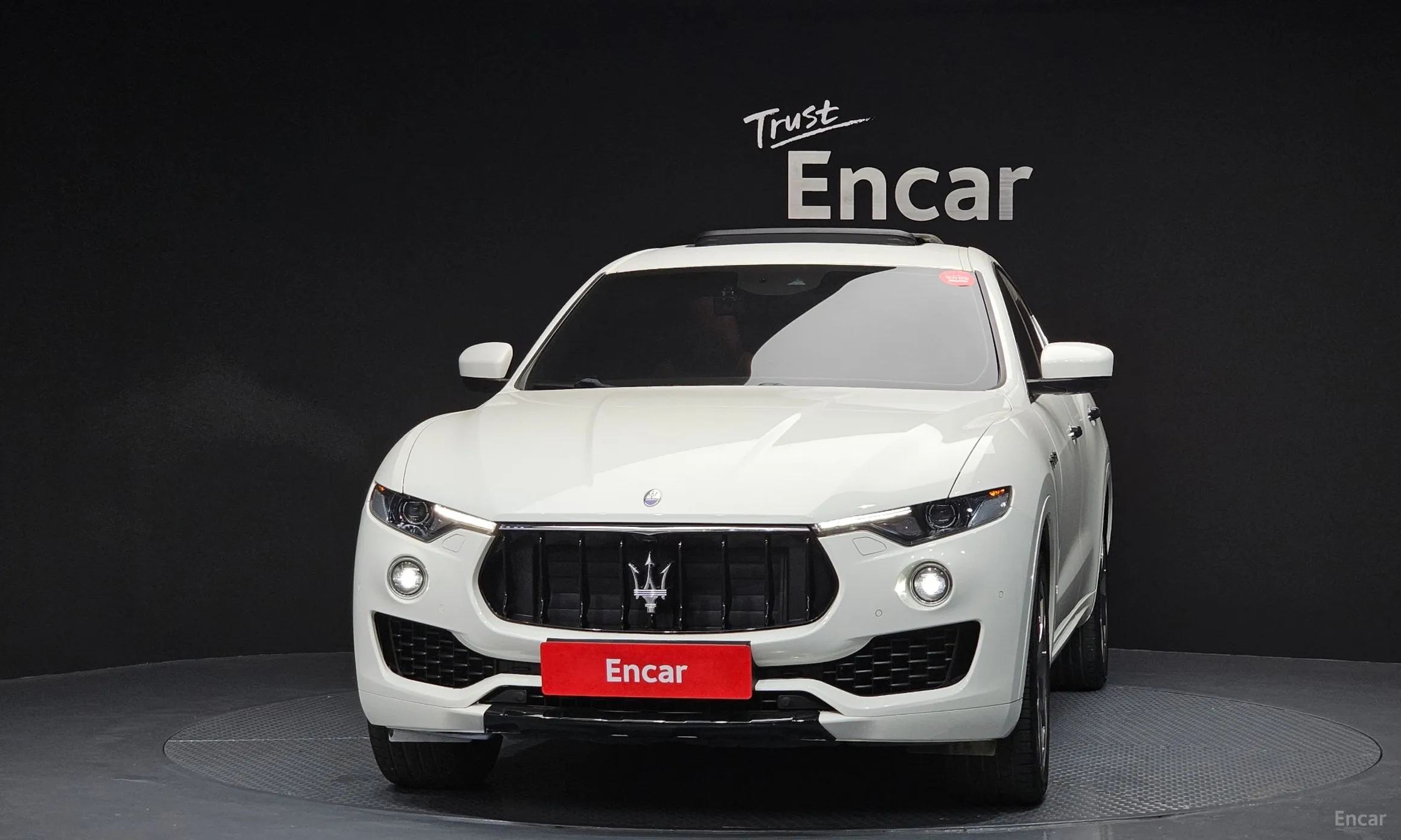 Maserati Levante превью 3