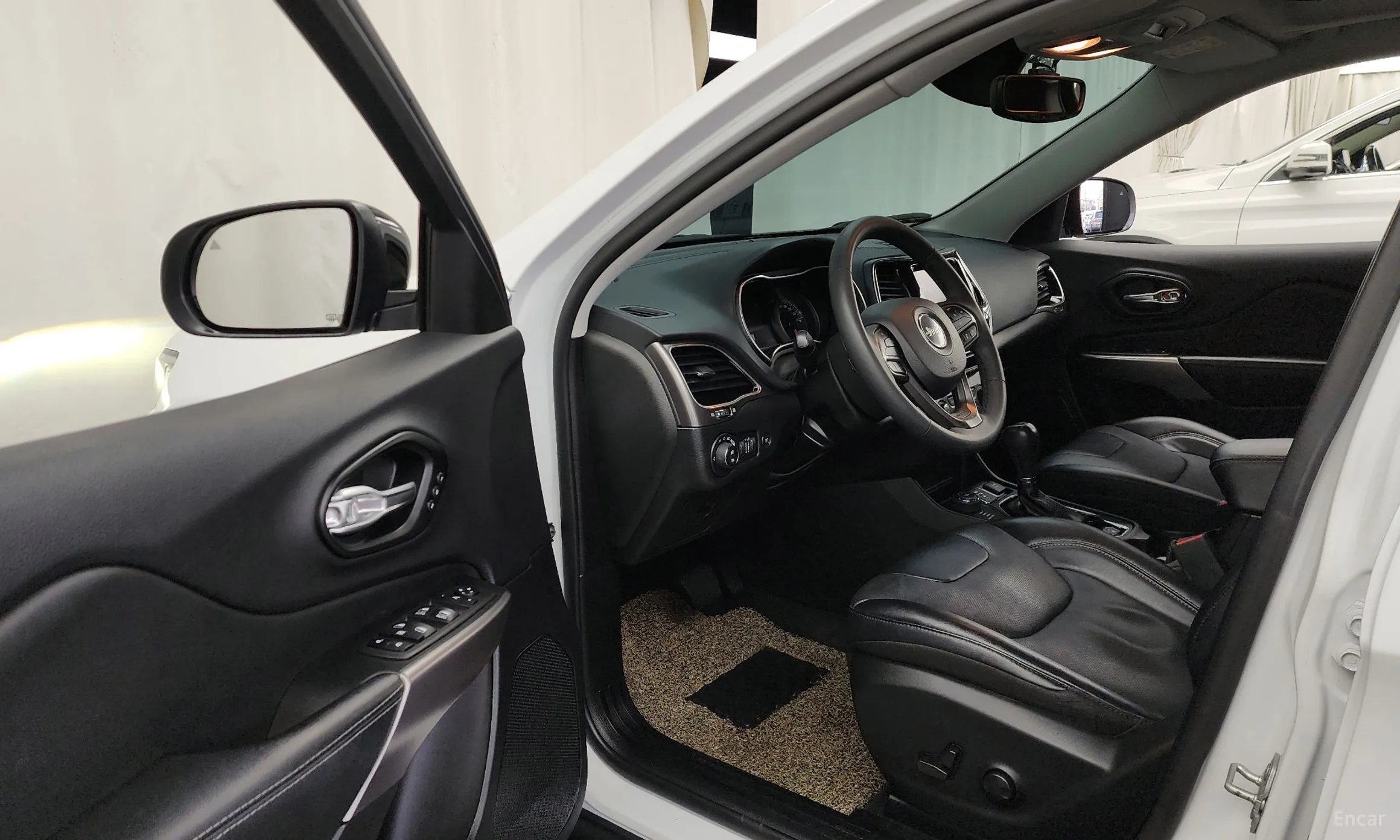 Jeep Cherokee (KL) превью 10