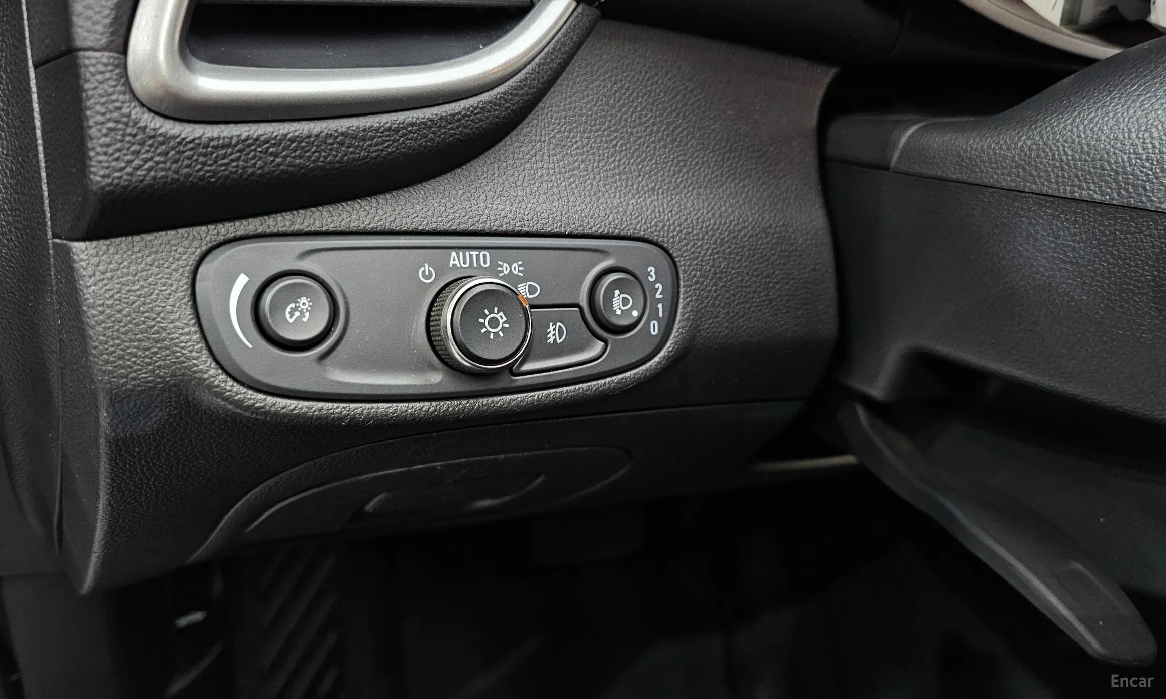 Chevrolet (GM Daewoo) Trax превью 16