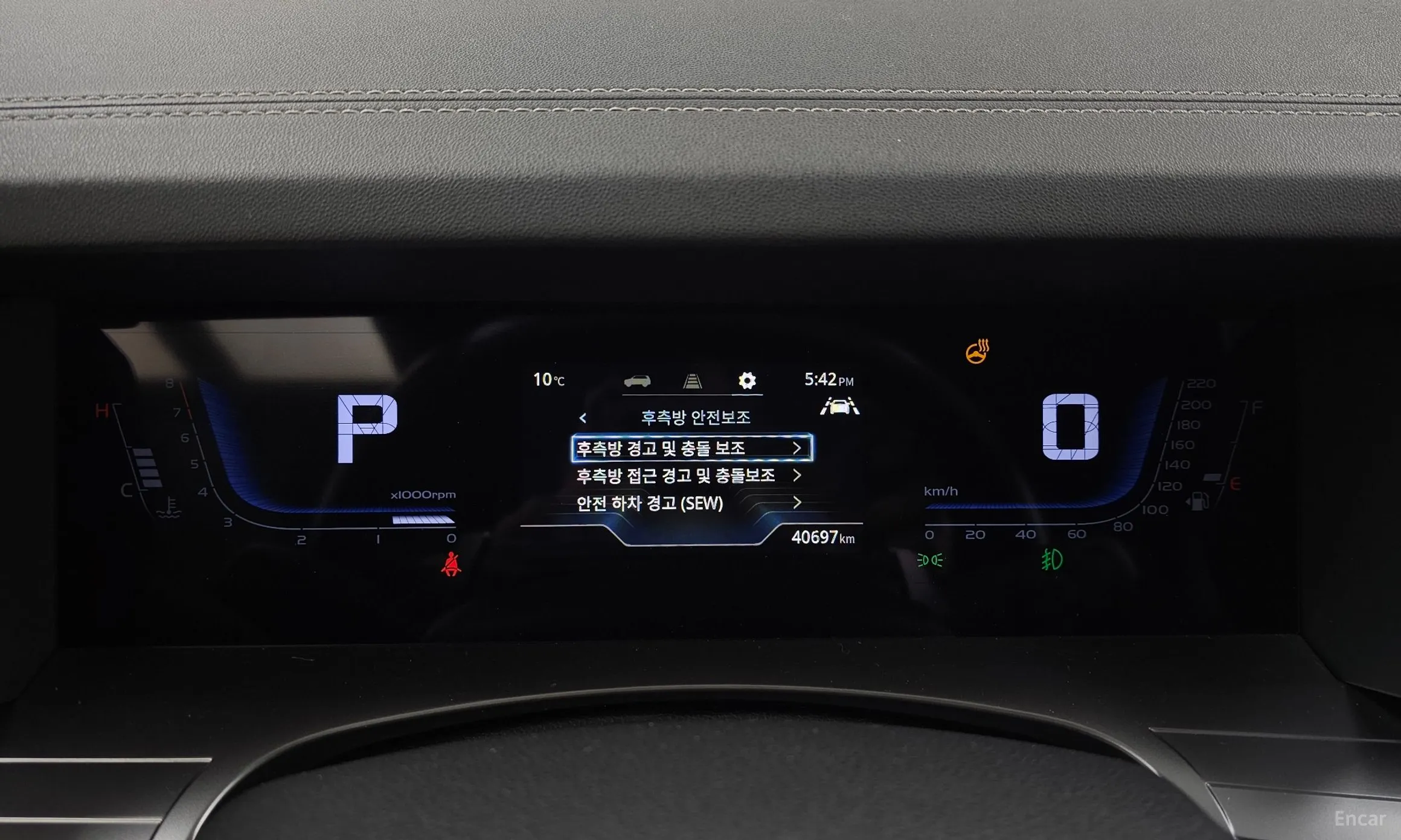 KG Mobility (SsangYong) Torres превью 8