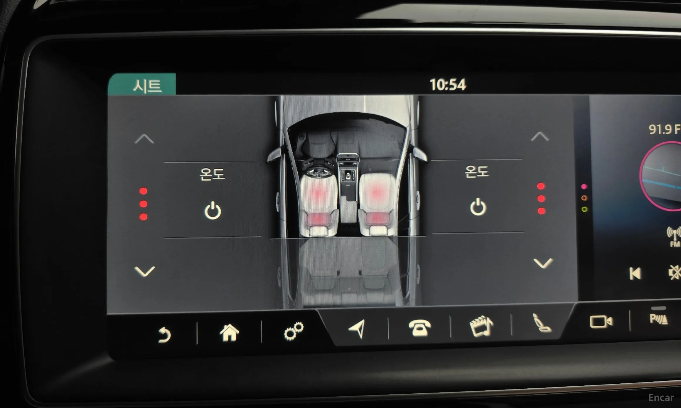 Jaguar XE превью 16