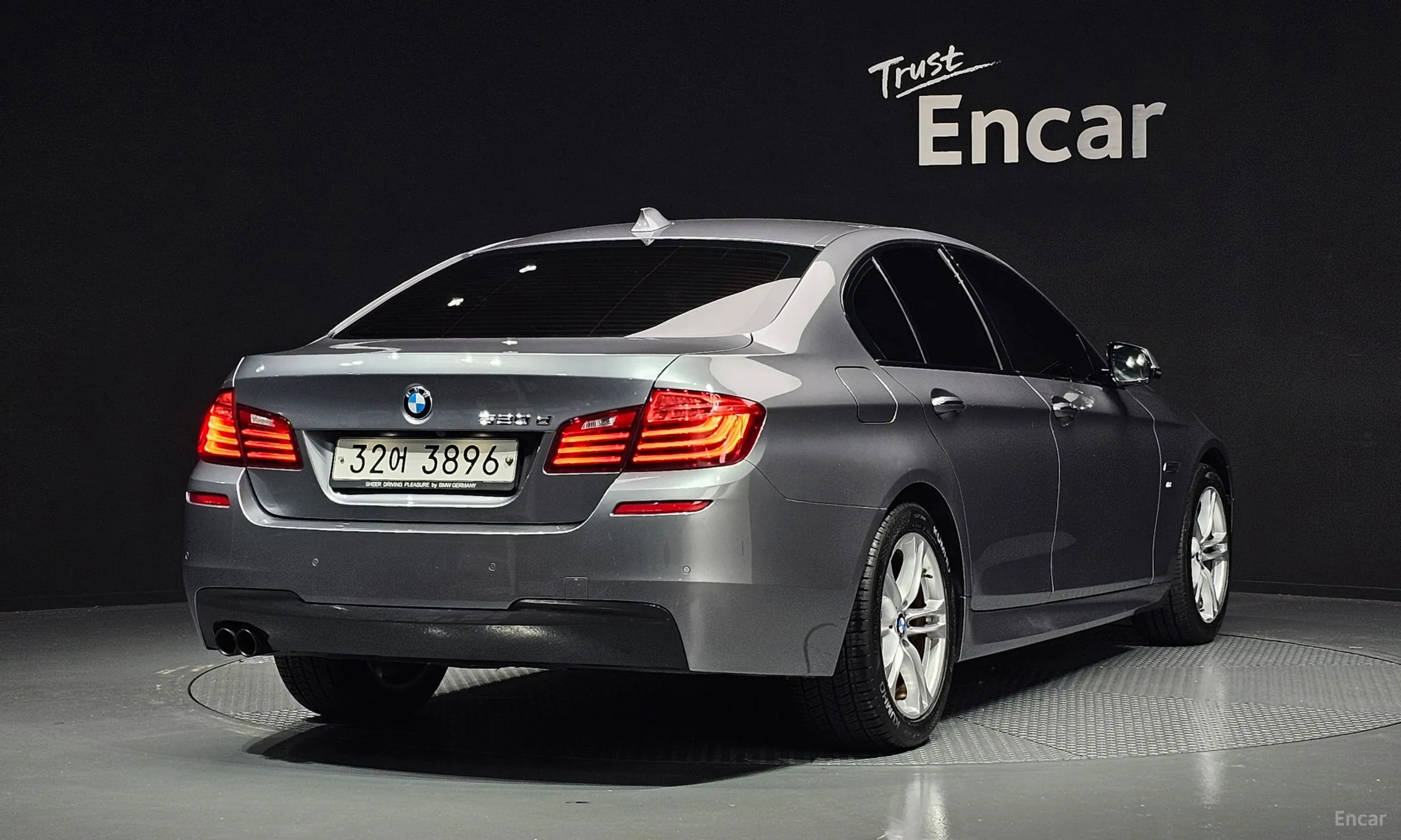 BMW 5 Series (F10) превью 2