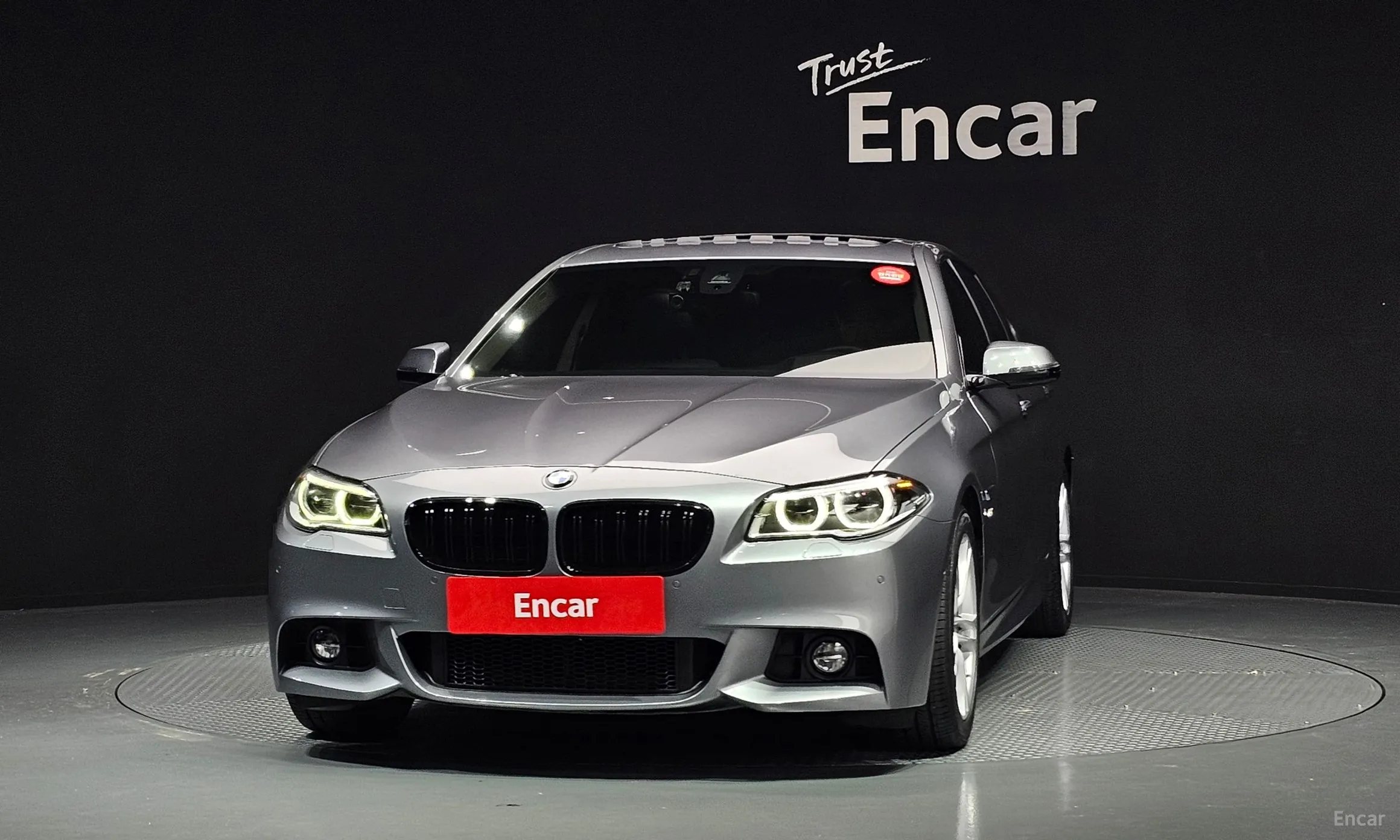 BMW 5 Series (F10) превью 3