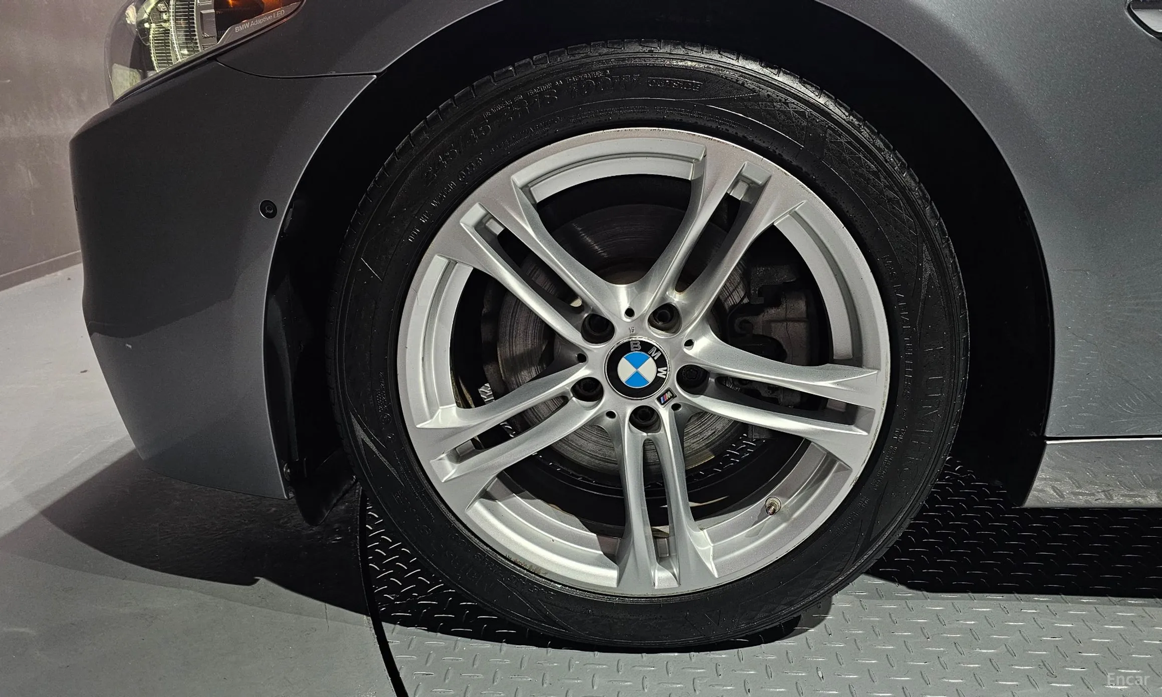 BMW 5 Series (F10) превью 5