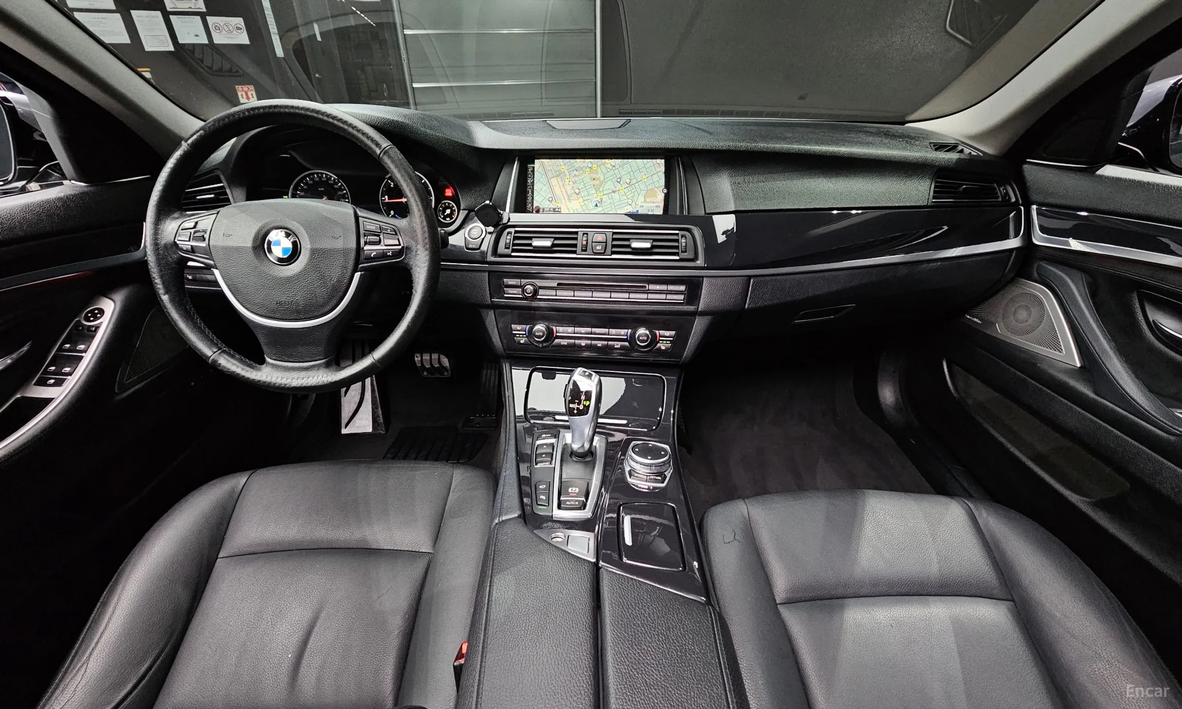 BMW 5 Series (F10) превью 7