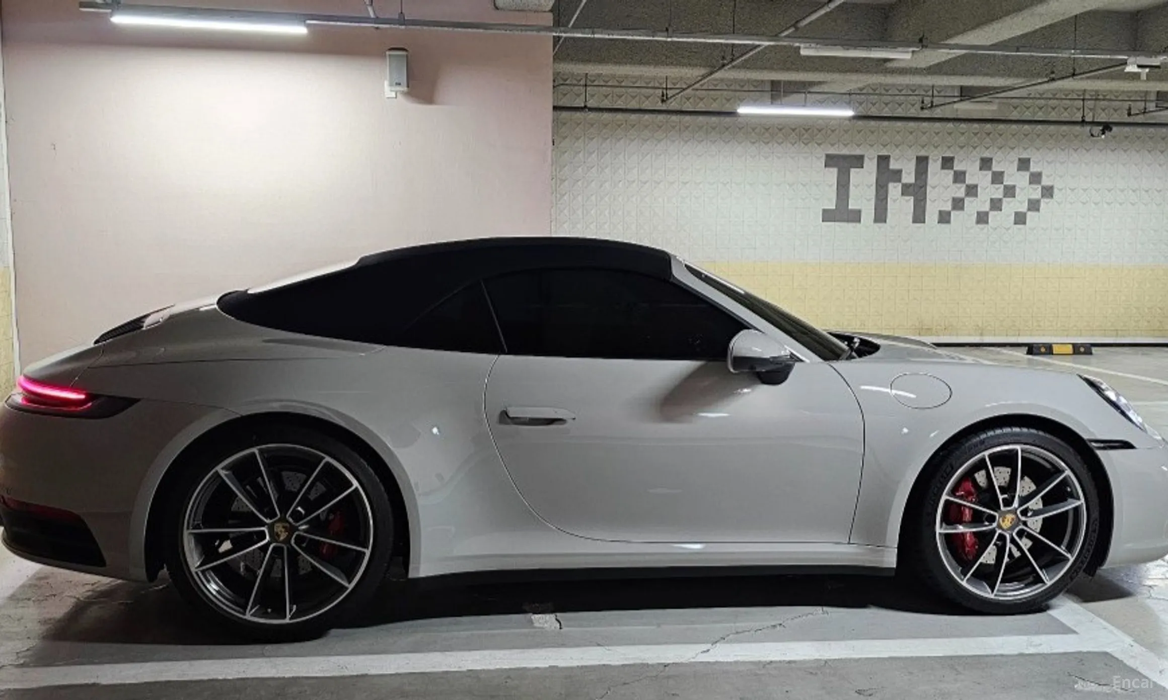 Porsche 911 (992) превью 6
