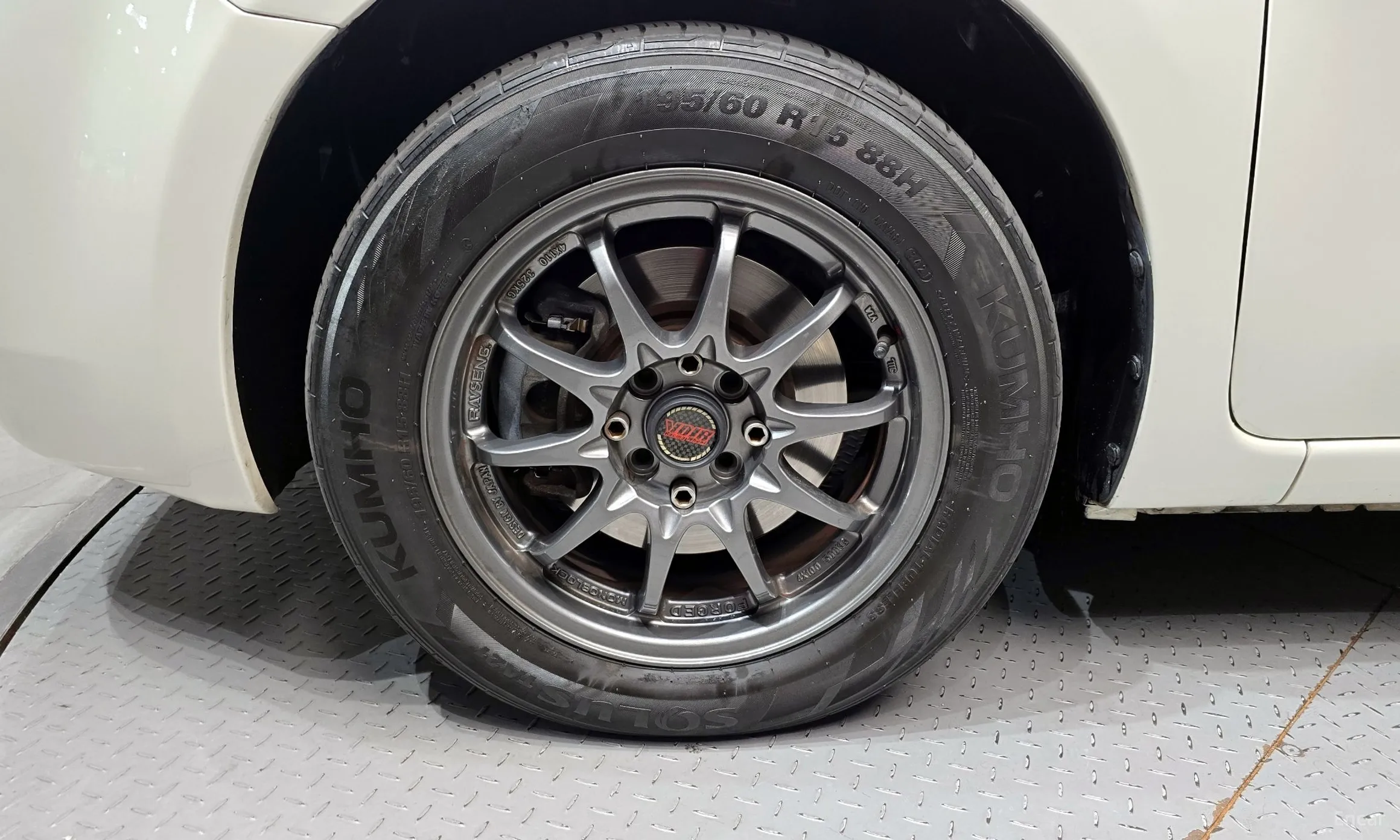 Nissan Cube превью 5
