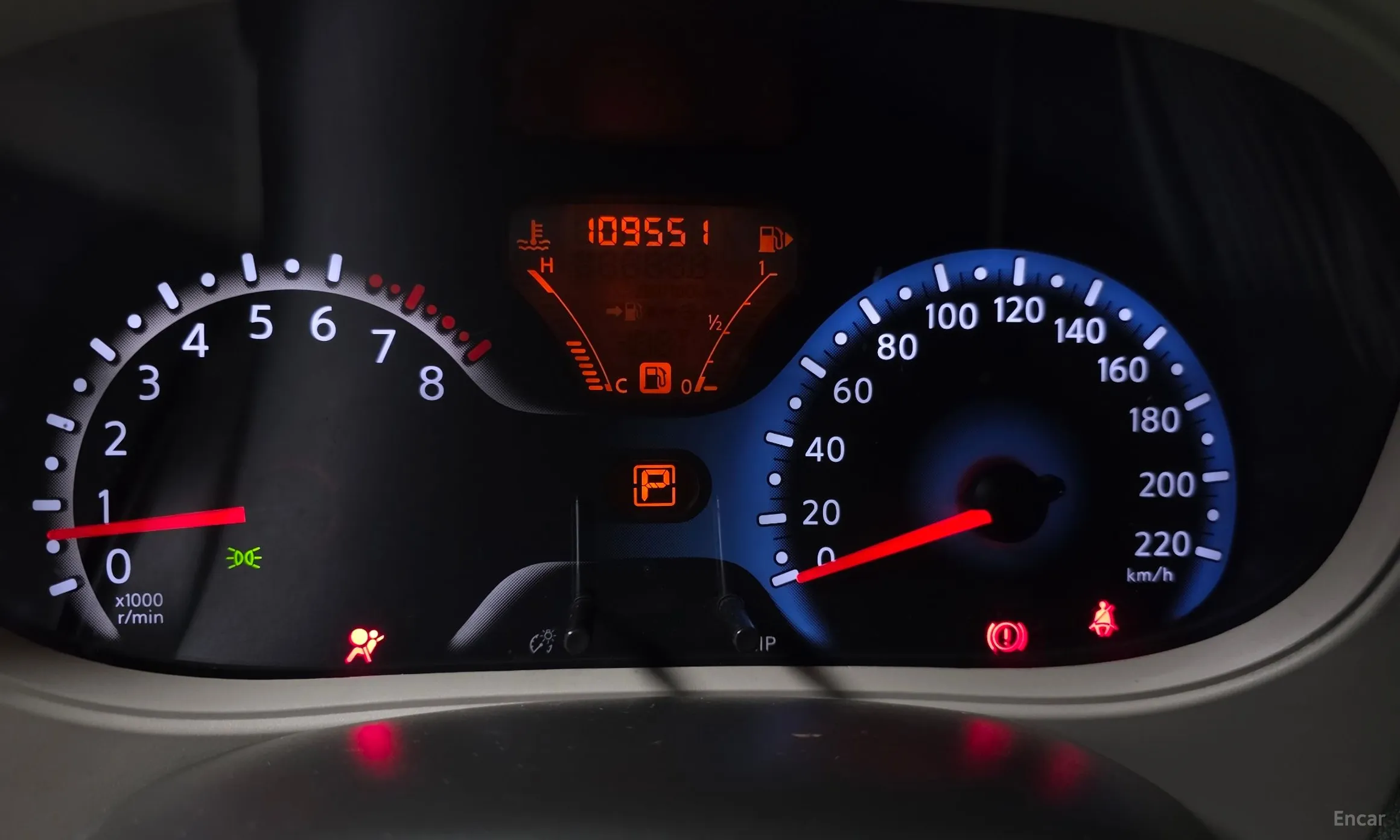 Nissan Cube превью 8