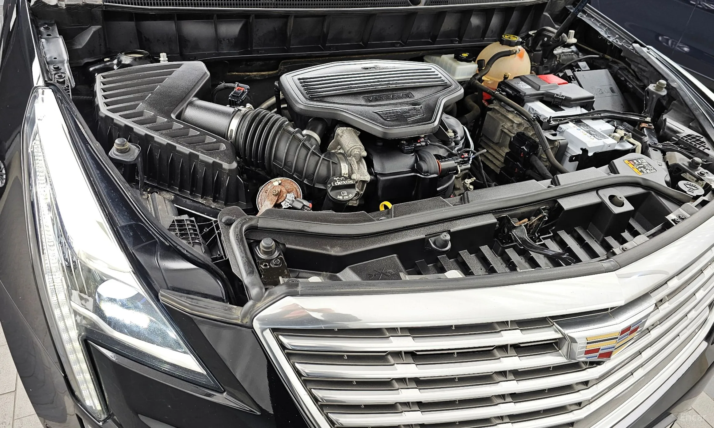 Cadillac XT5 превью 6