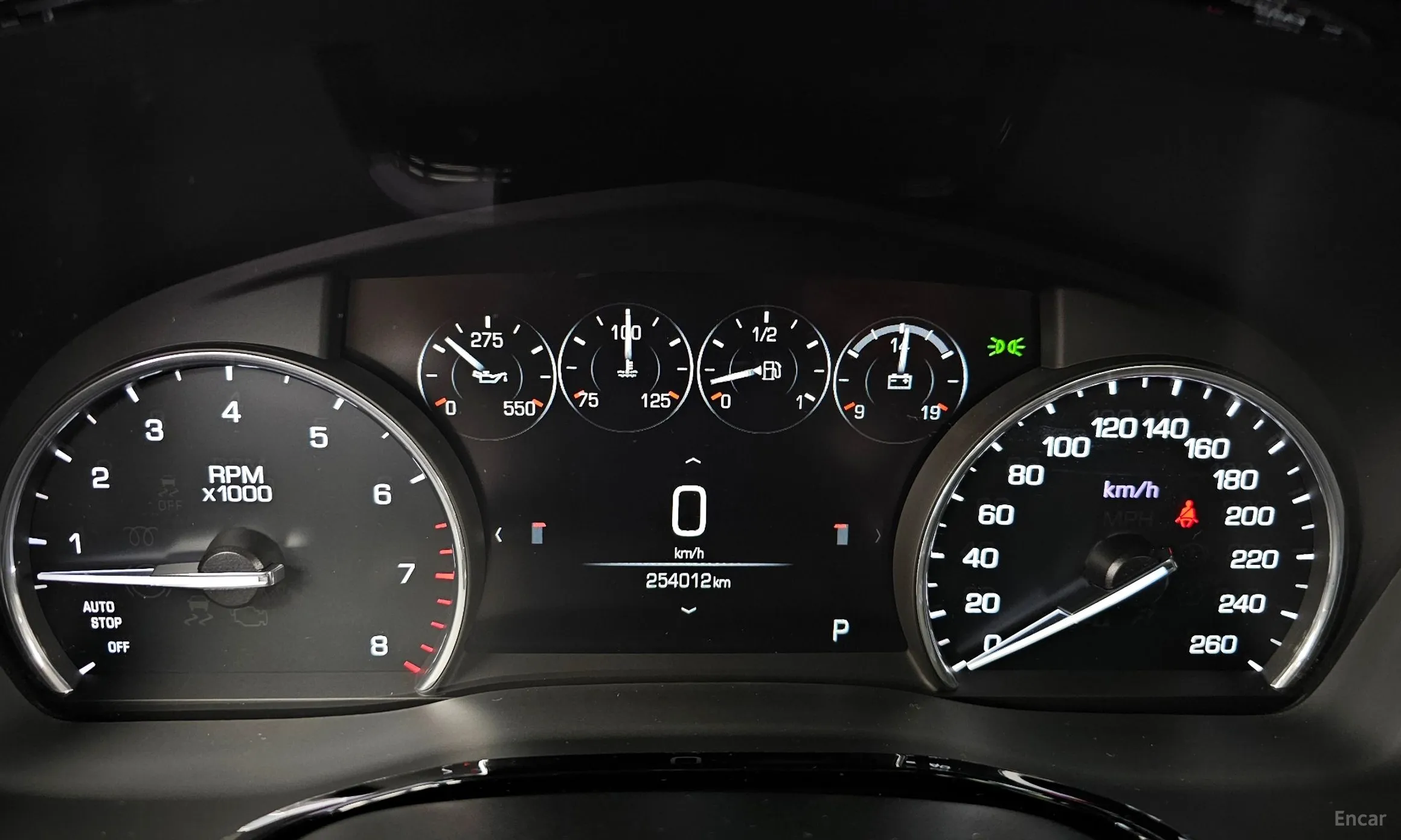 Cadillac XT5 превью 8