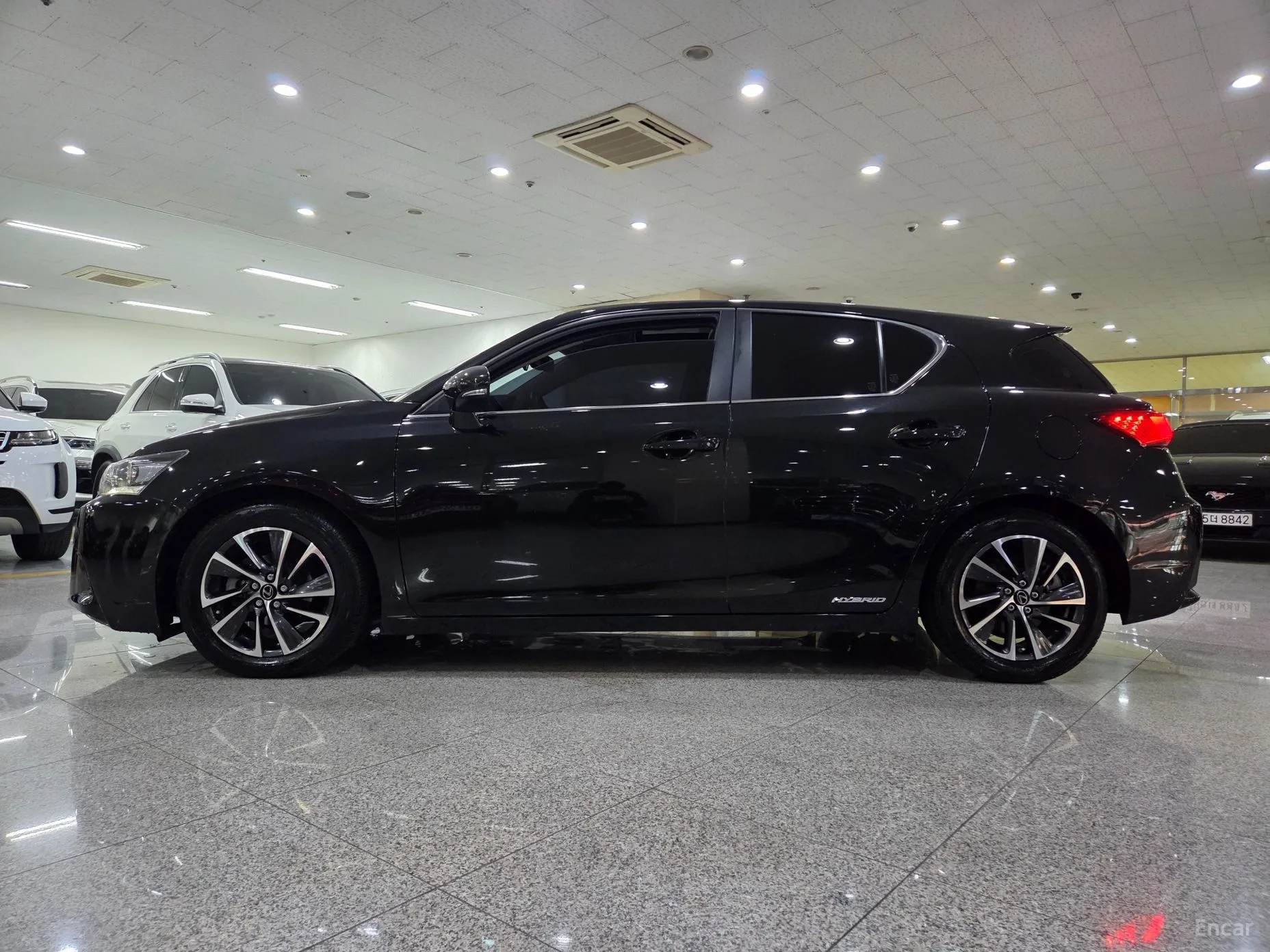 Lexus CT200h превью 3