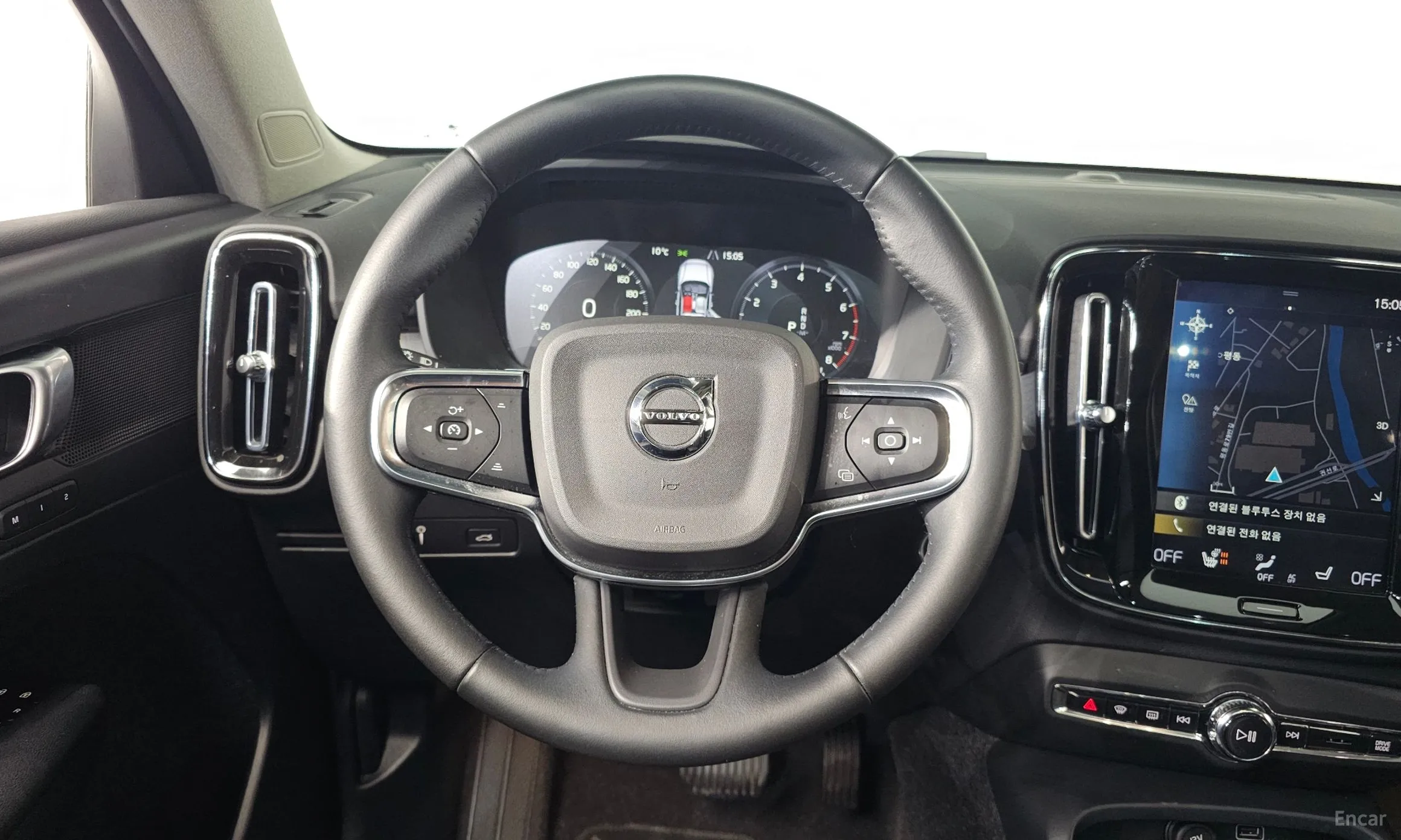 Volvo XC40 превью 13