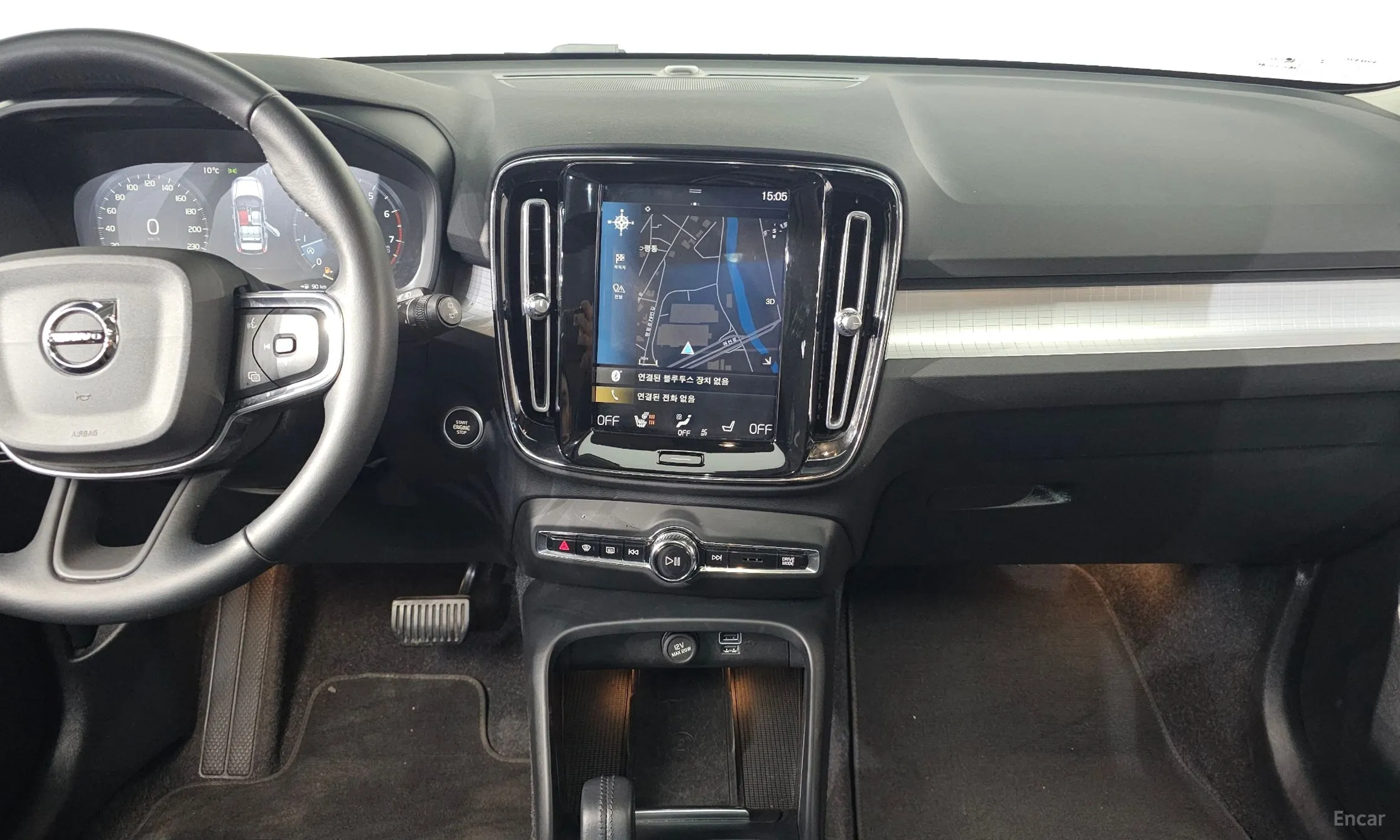 Volvo XC40 превью 14