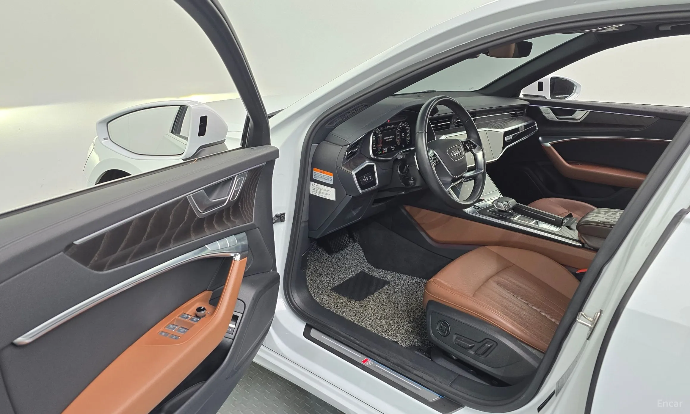 Audi A6 (C8) превью 10