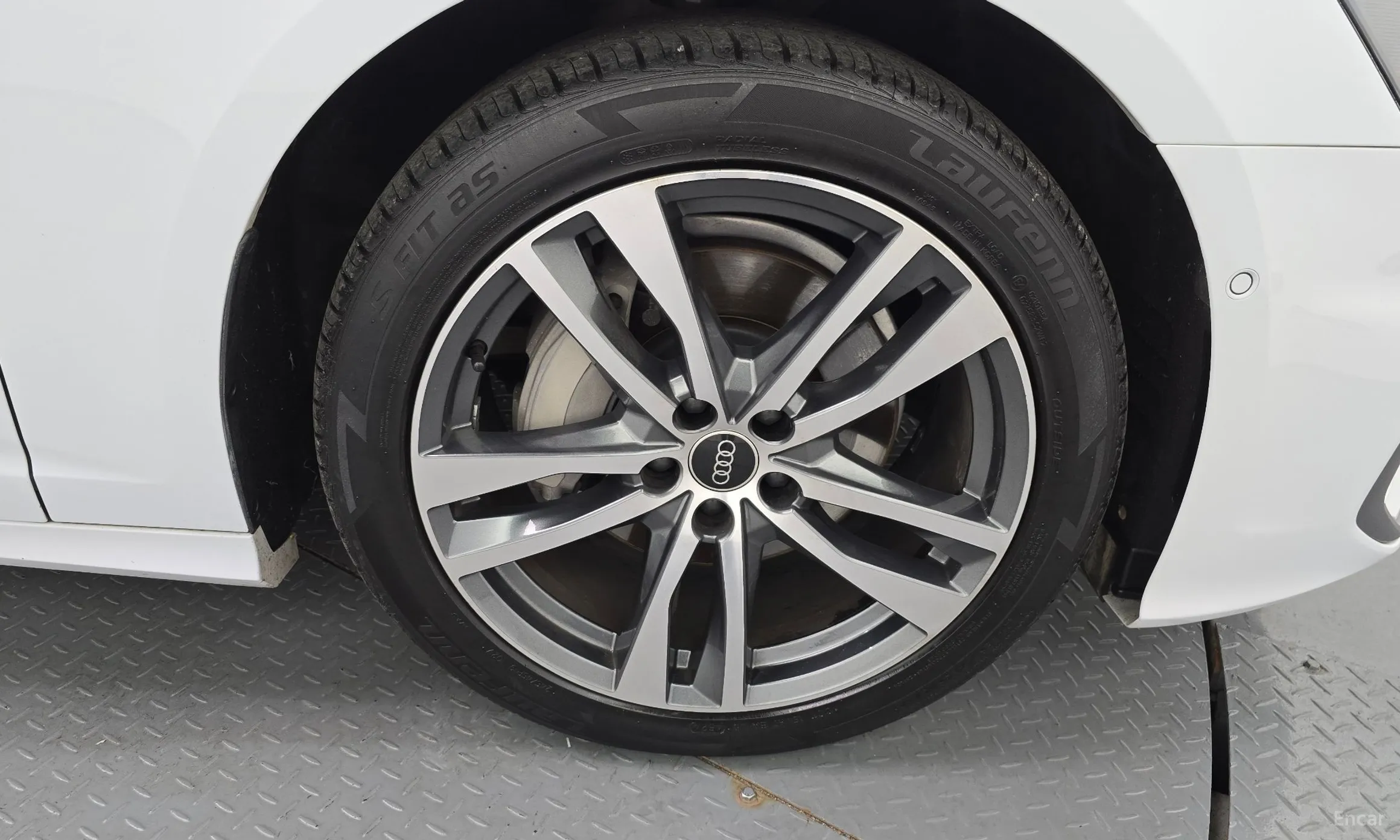 Audi A6 (C8) превью 5