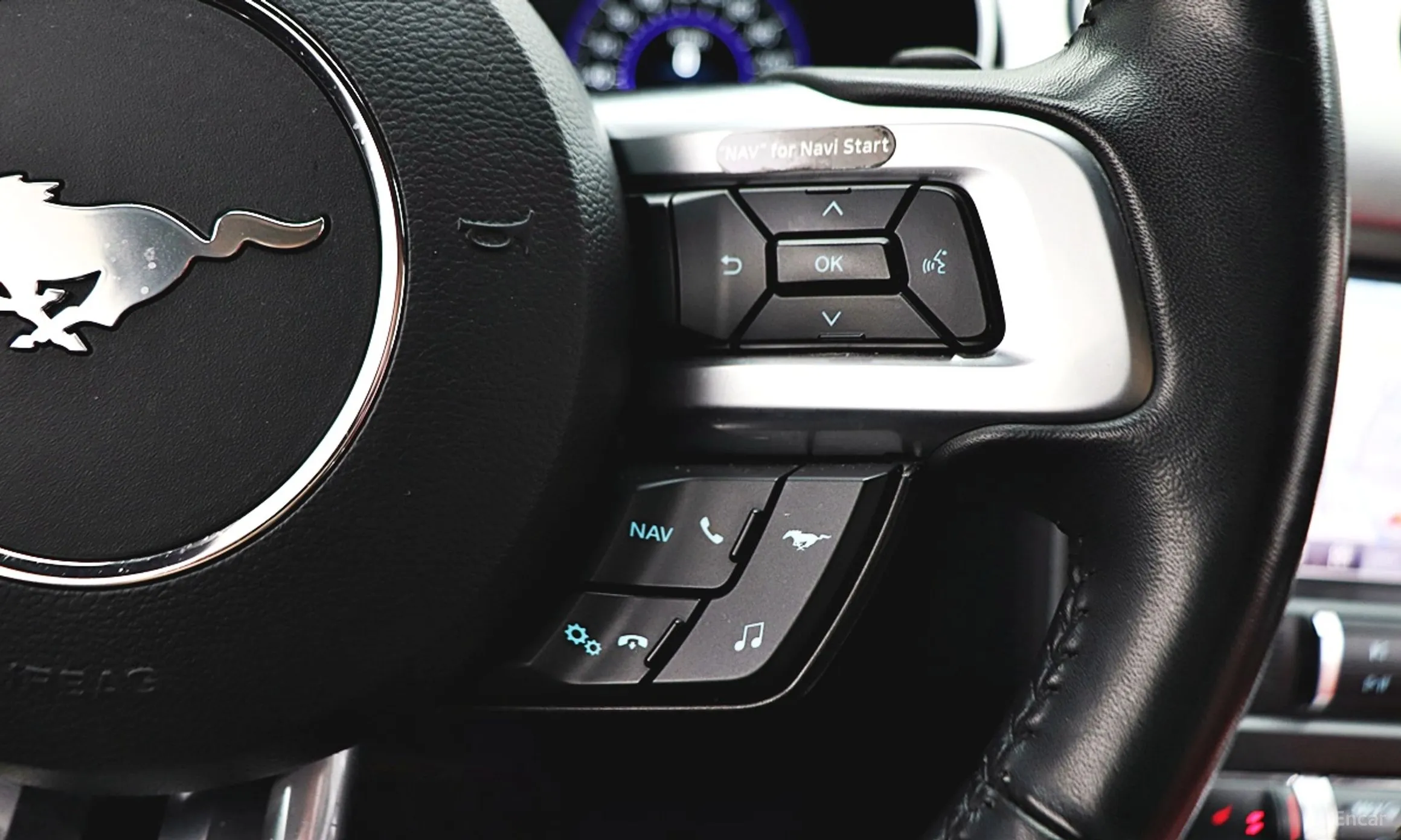 Ford Mustang превью 8