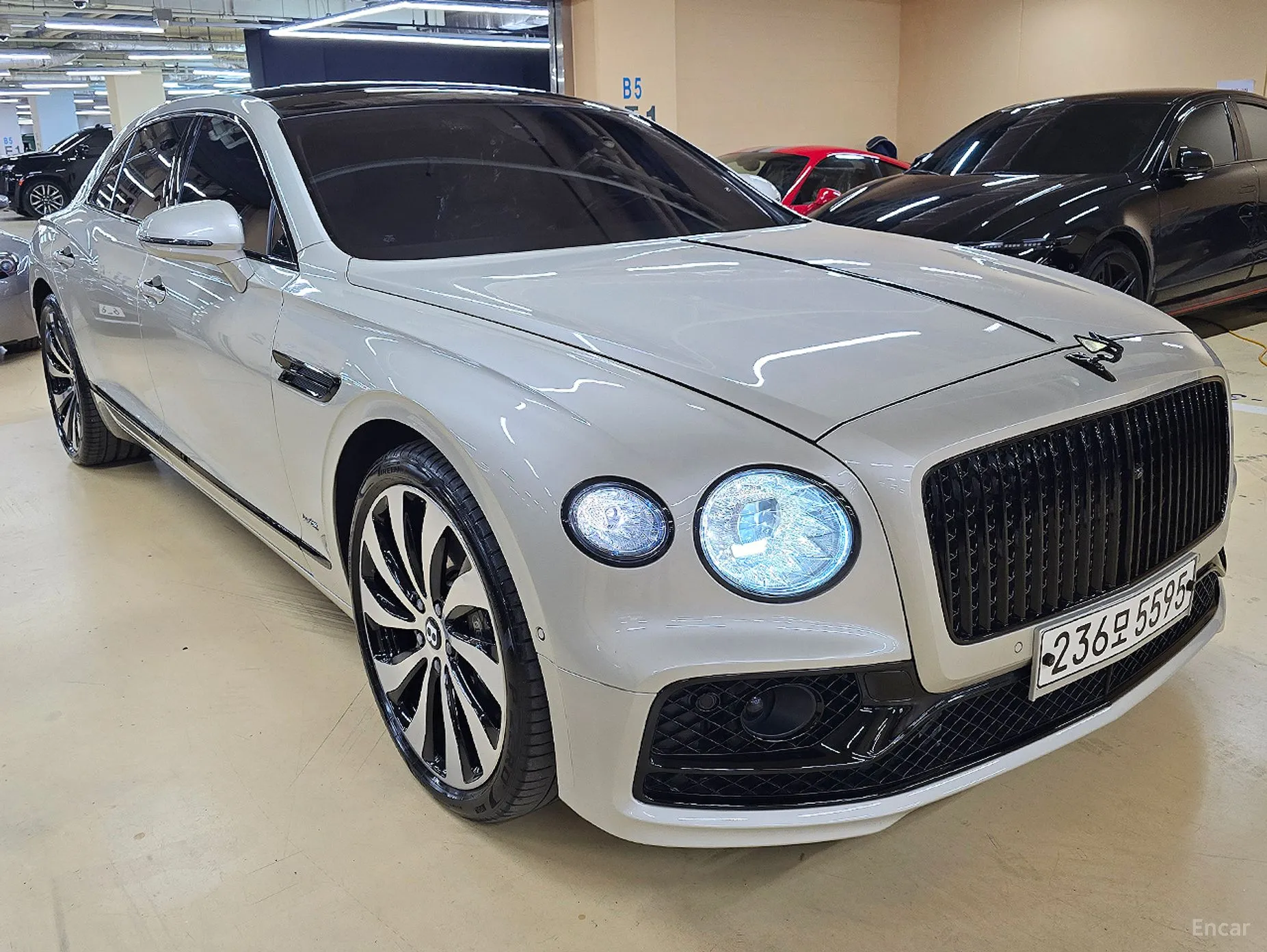 Bentley Flying Spur 3rd Generation превью 4
