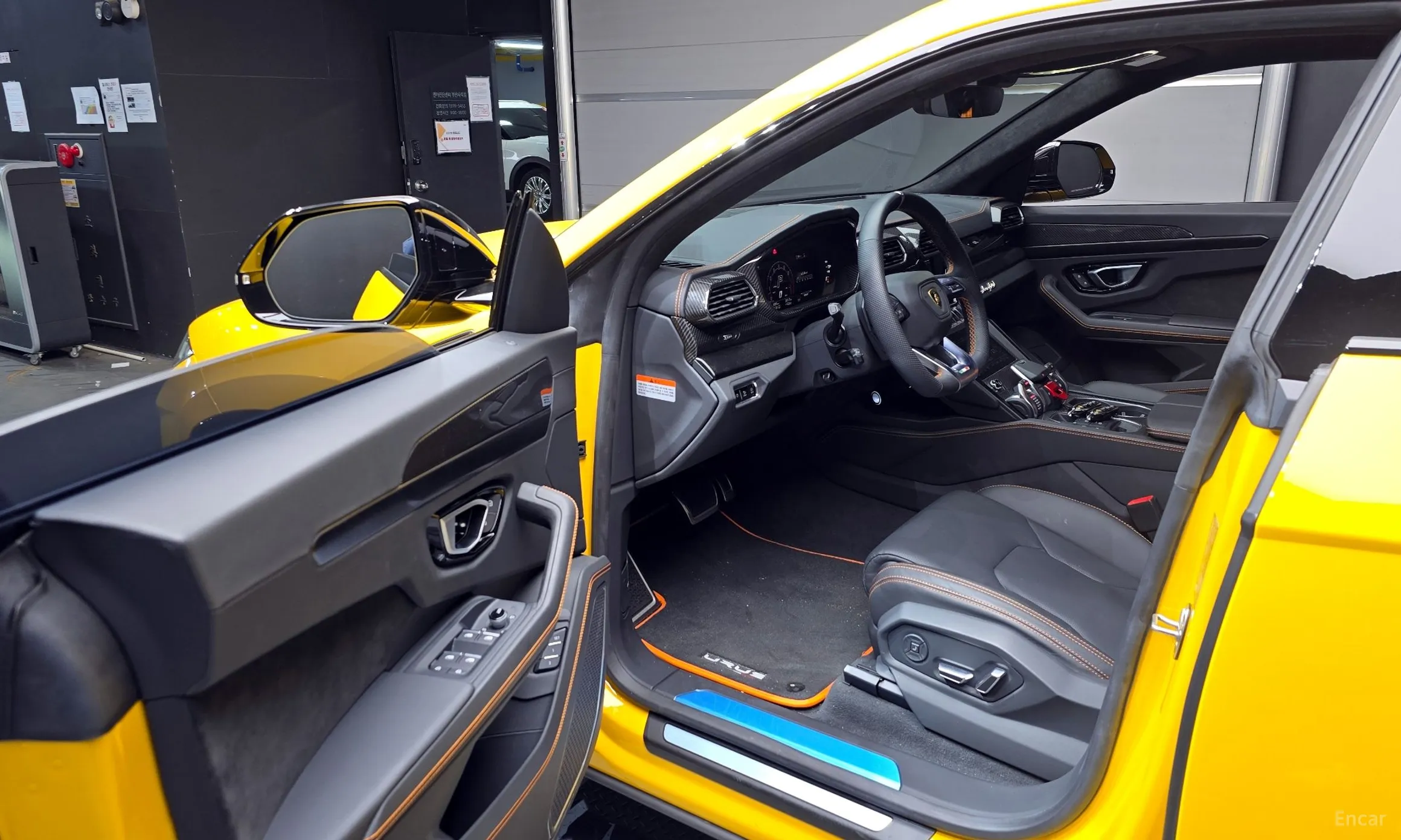 Lamborghini Urus превью 11